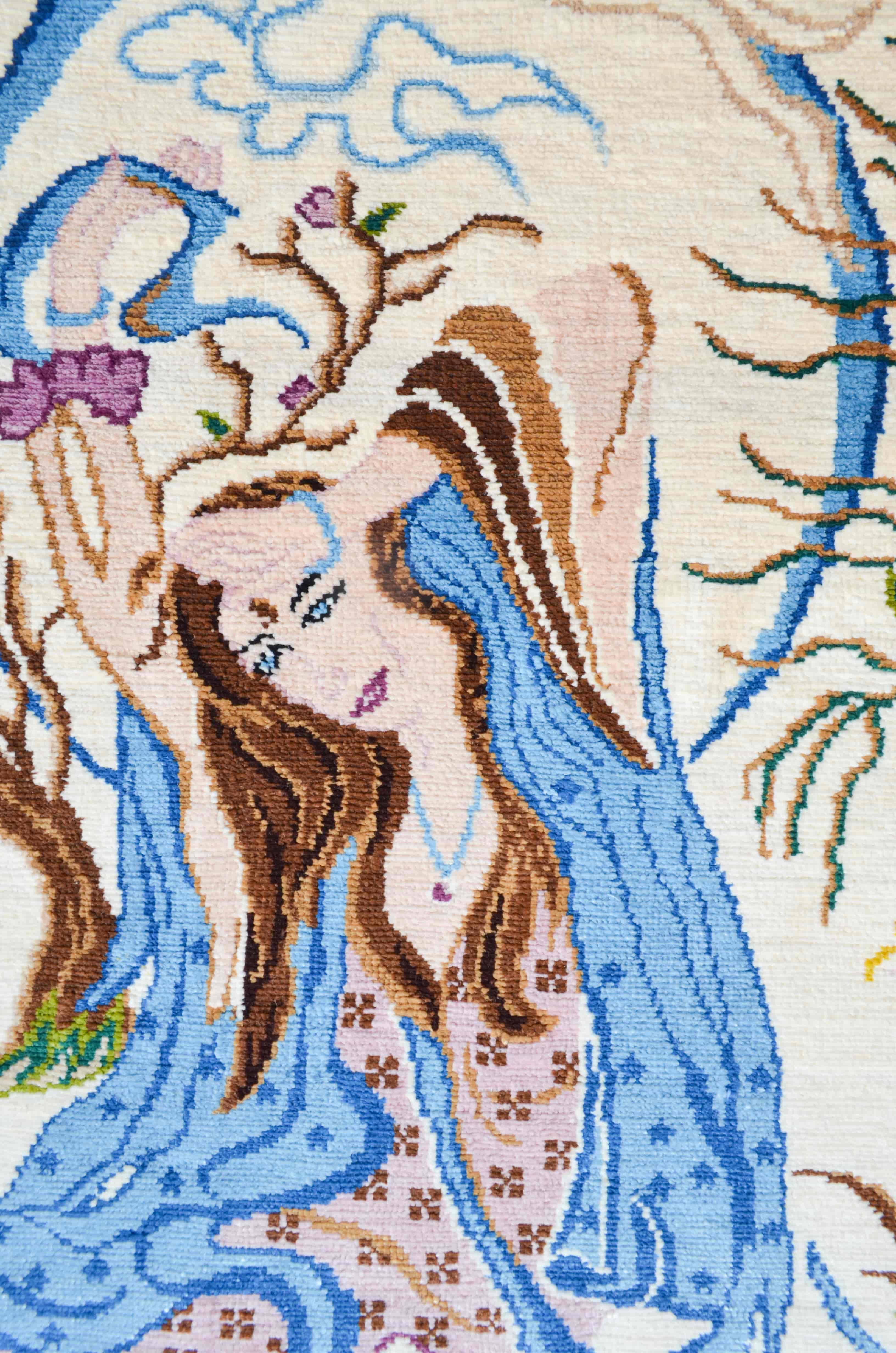 Dans Eden Kız Motifli Saf İpek El Dokuma Duvar Halısı (64x90 cm)