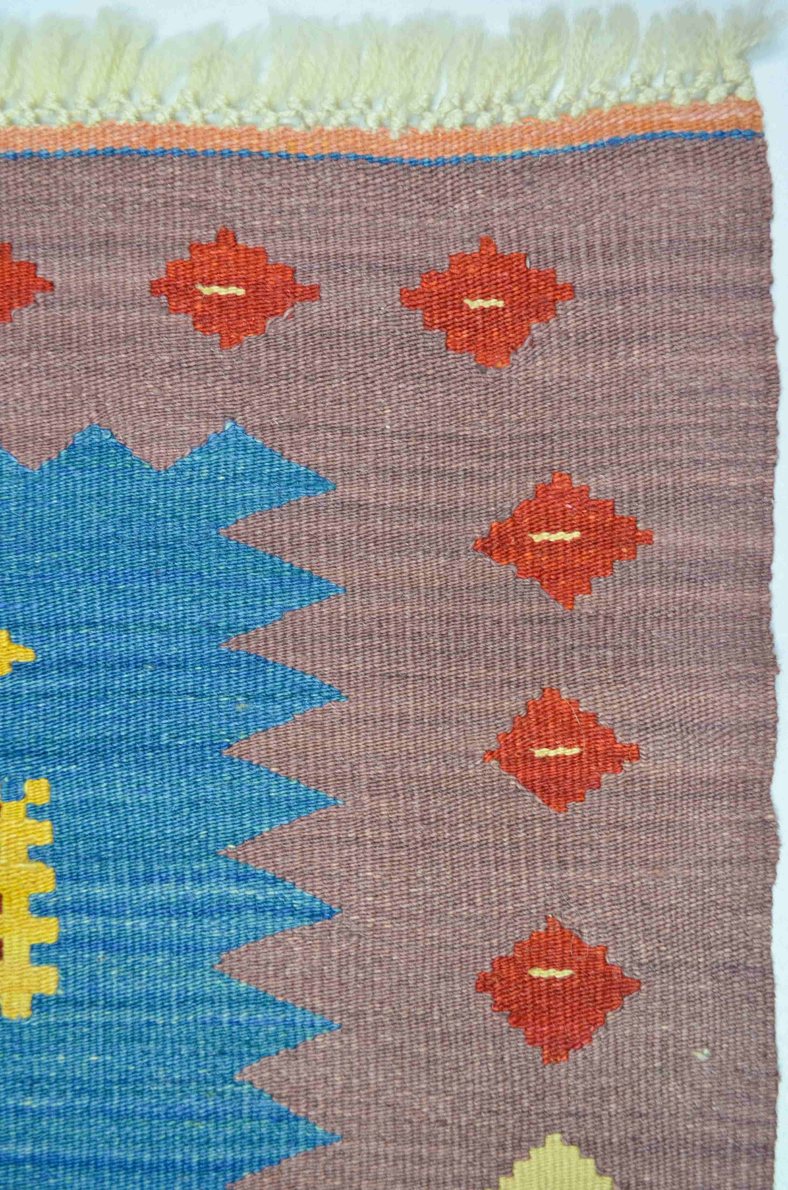 İran Koçan Yünden El Dokuma Mavi ve Mor Renk Sofra Kilimi 90x90 cm (0.81 m²)