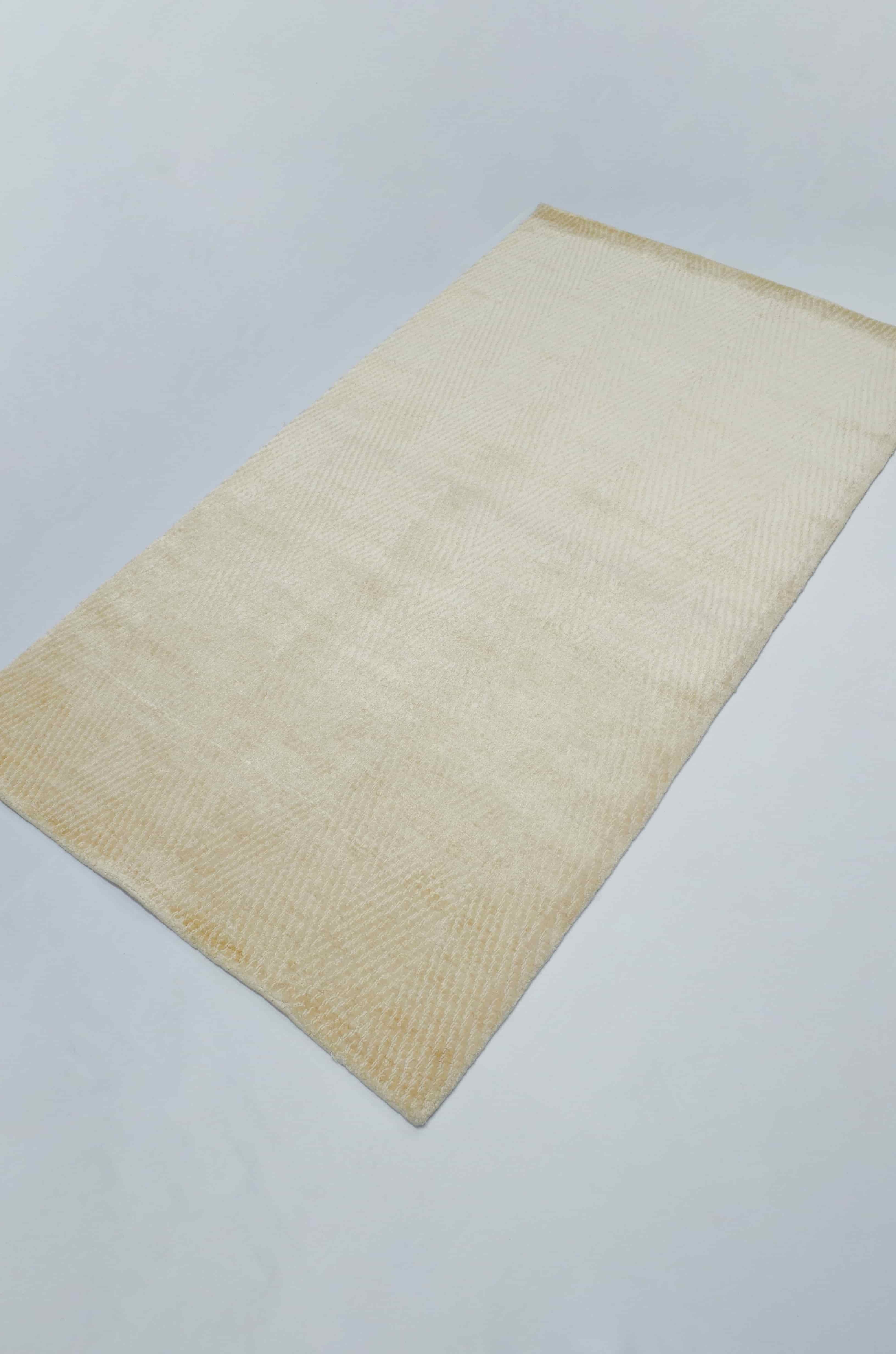 Nüans Açık Bej Renk İpek Görünümlü Zigzag Desenli Viskoz Modern El Dokuma Halı 80x150 cm (1.2 m²)