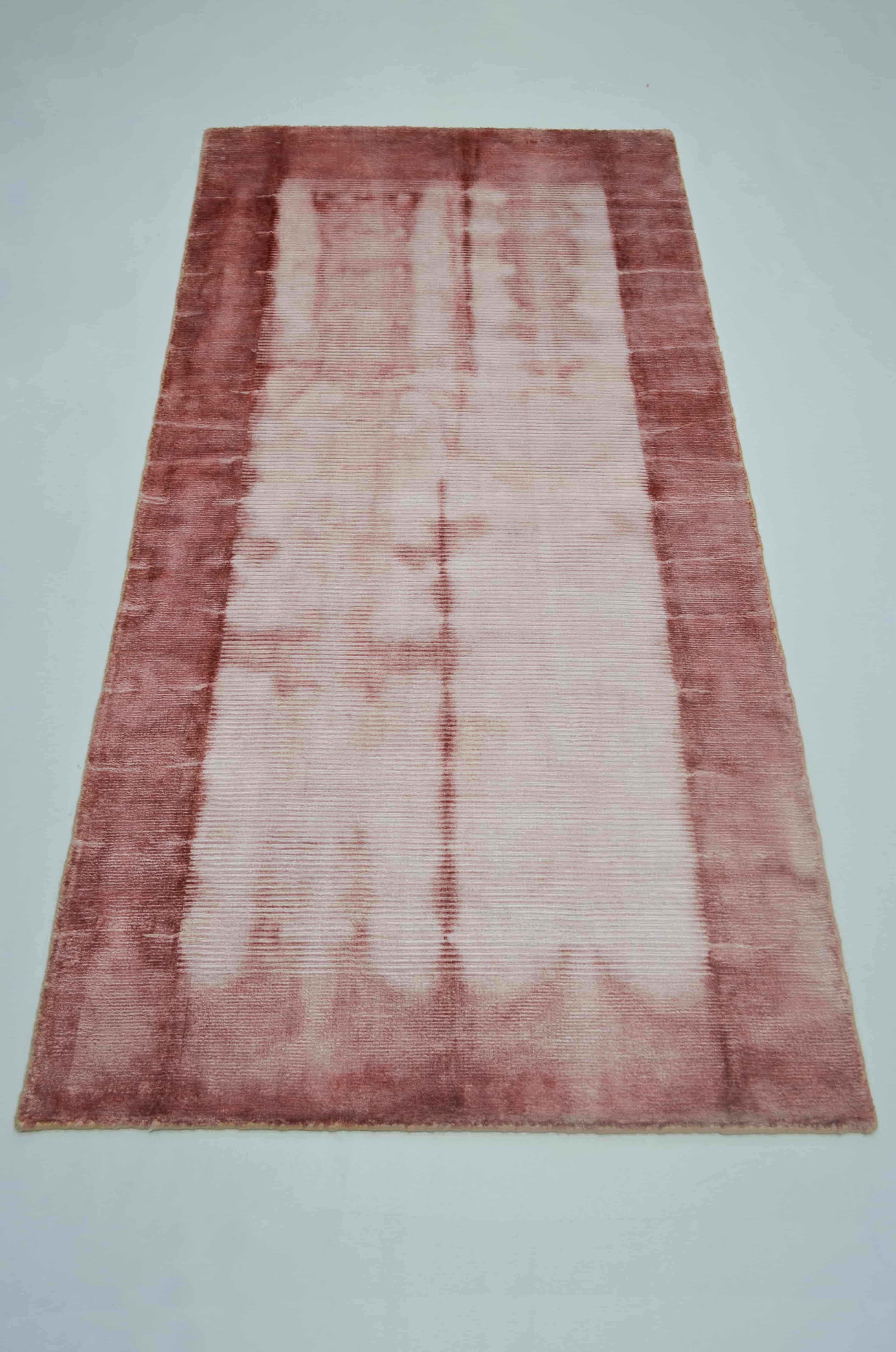 Nüans Gül Kurusu Rengi Ebruli Desenli Parlak Tuşeli El Dokuma Halı 80x150 cm (1.2 m²)
