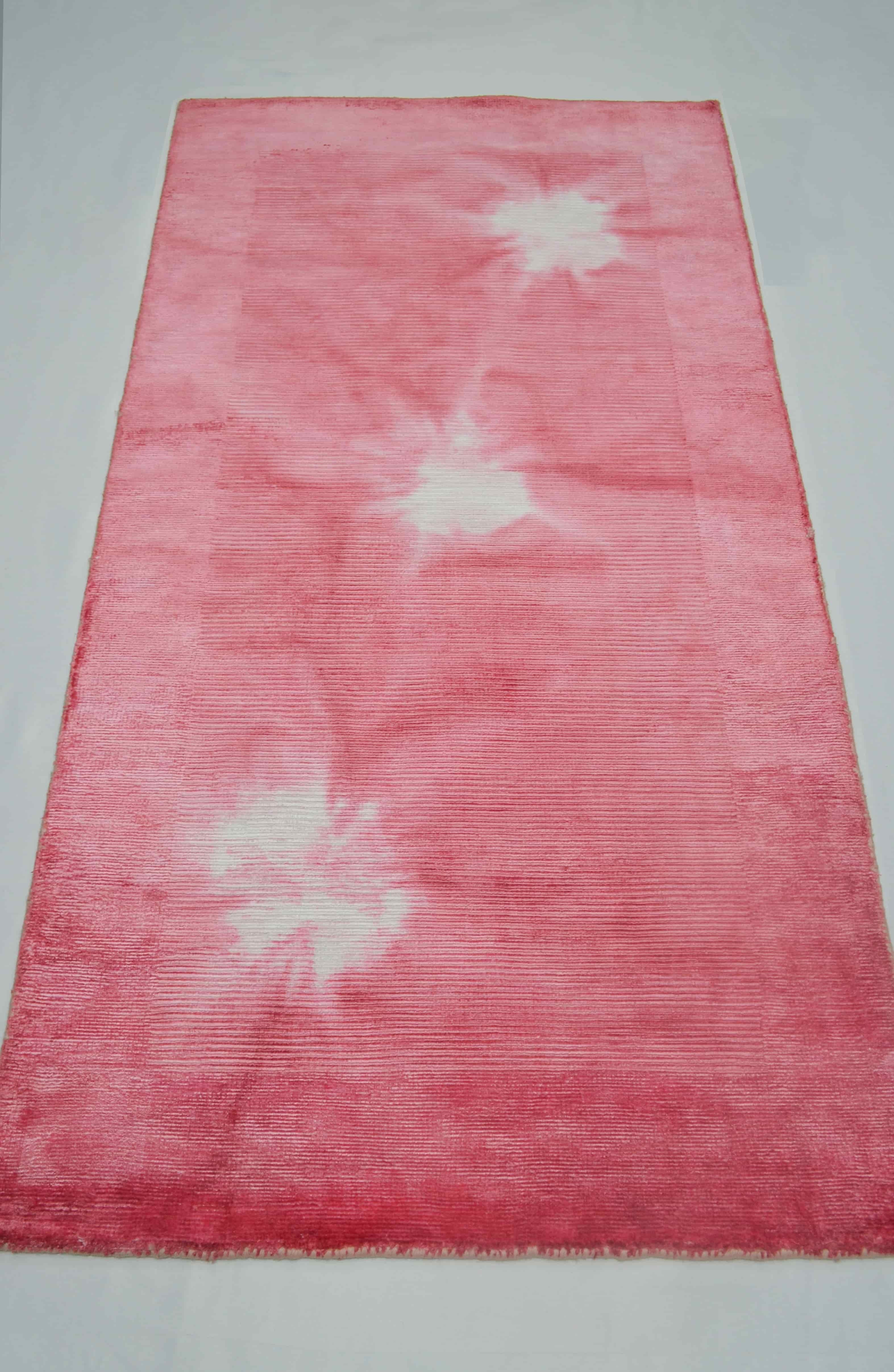 Nüans Pembe Renk Ebruli Desenli Parlak Tuşeli El Dokuma Halı 80x150 cm (1.2 m²)