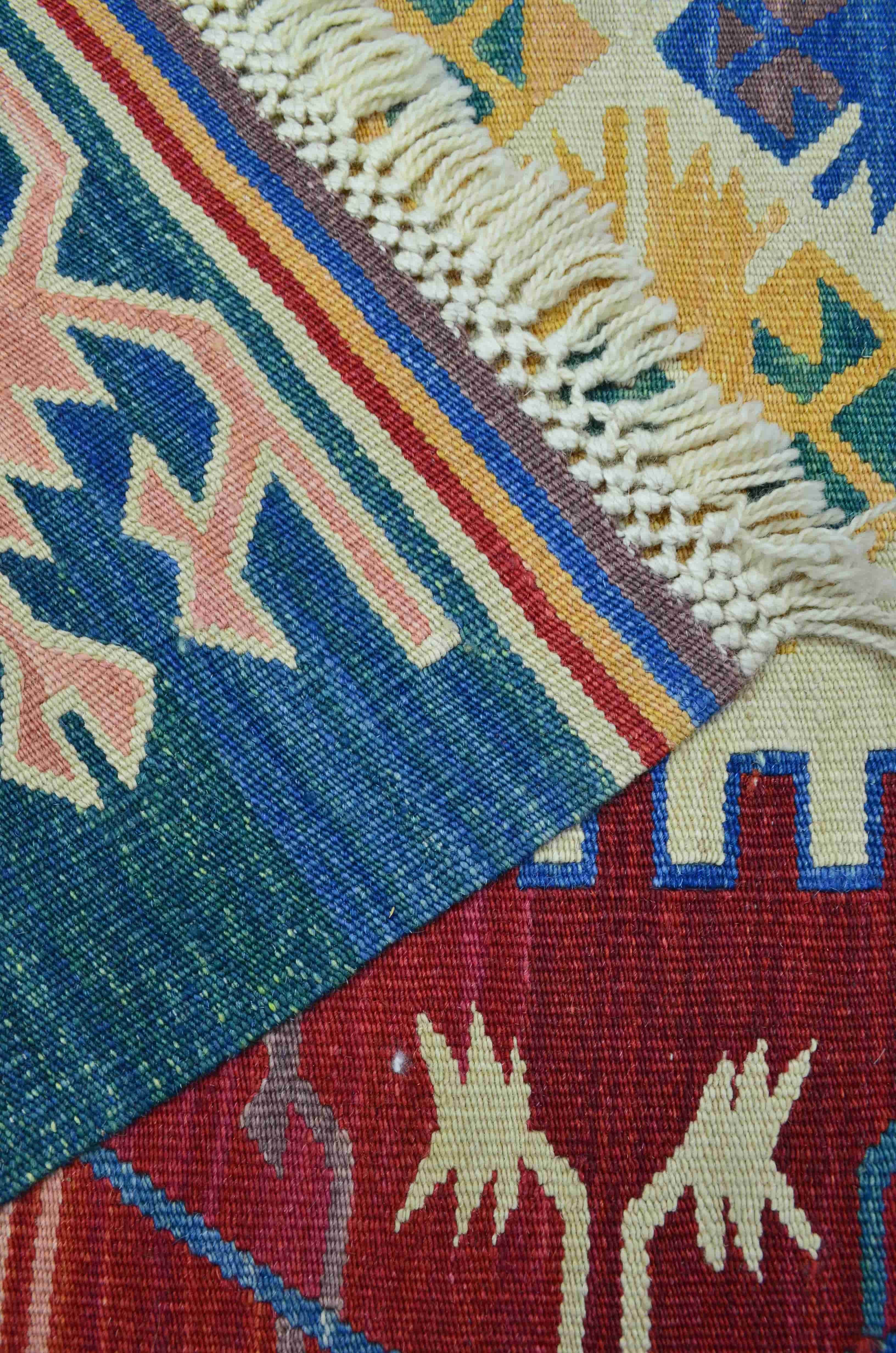 El Dokuma Renkli Kirmen Yünü ve Doğal Kök Boya Kilim 120x180 cm (2.16 m²)