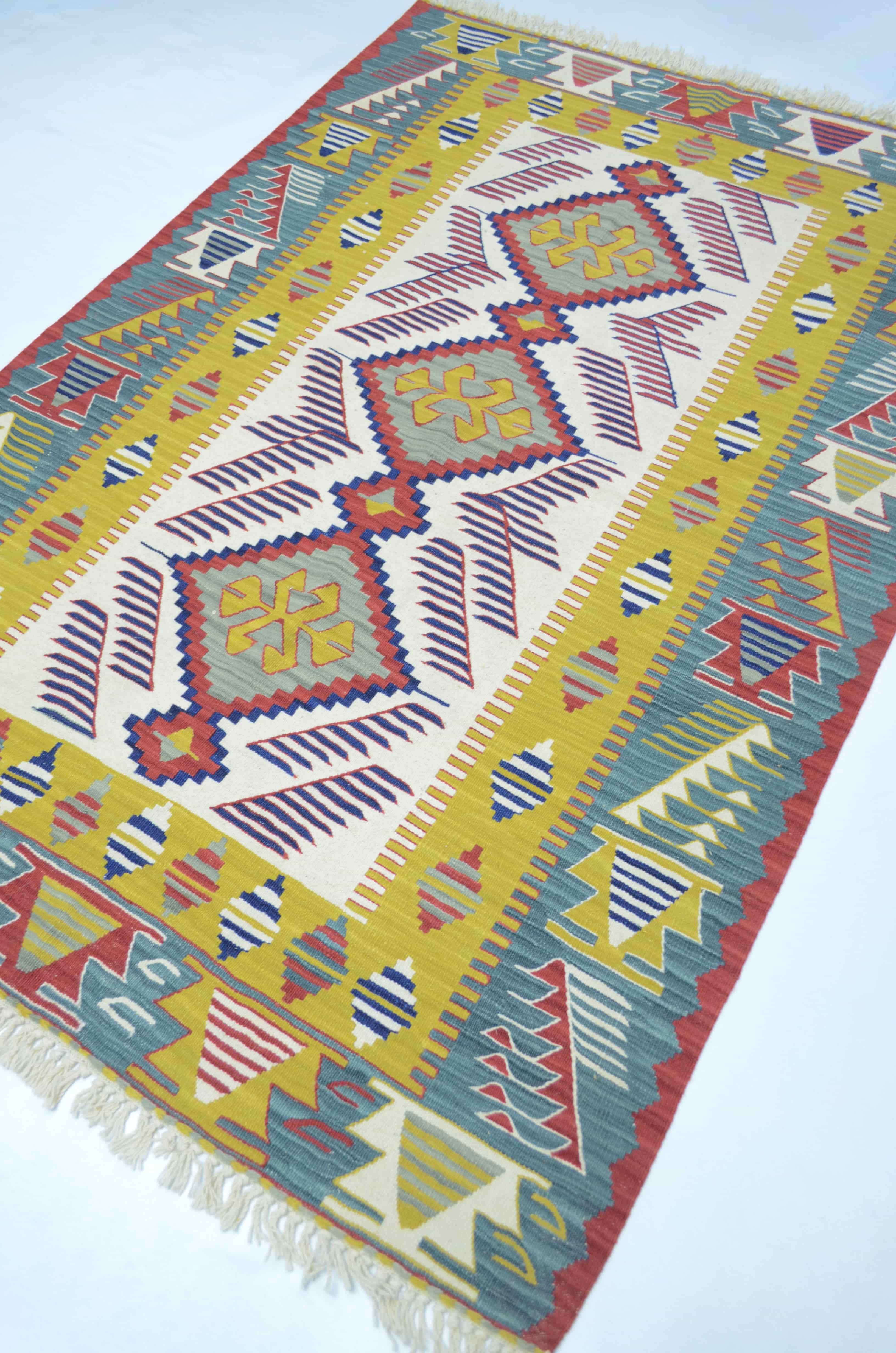 Uşak Yünden El Dokuma Yeşil, Sarı ve Bordo Renk Kilim 120x180 cm (2,16 m²)