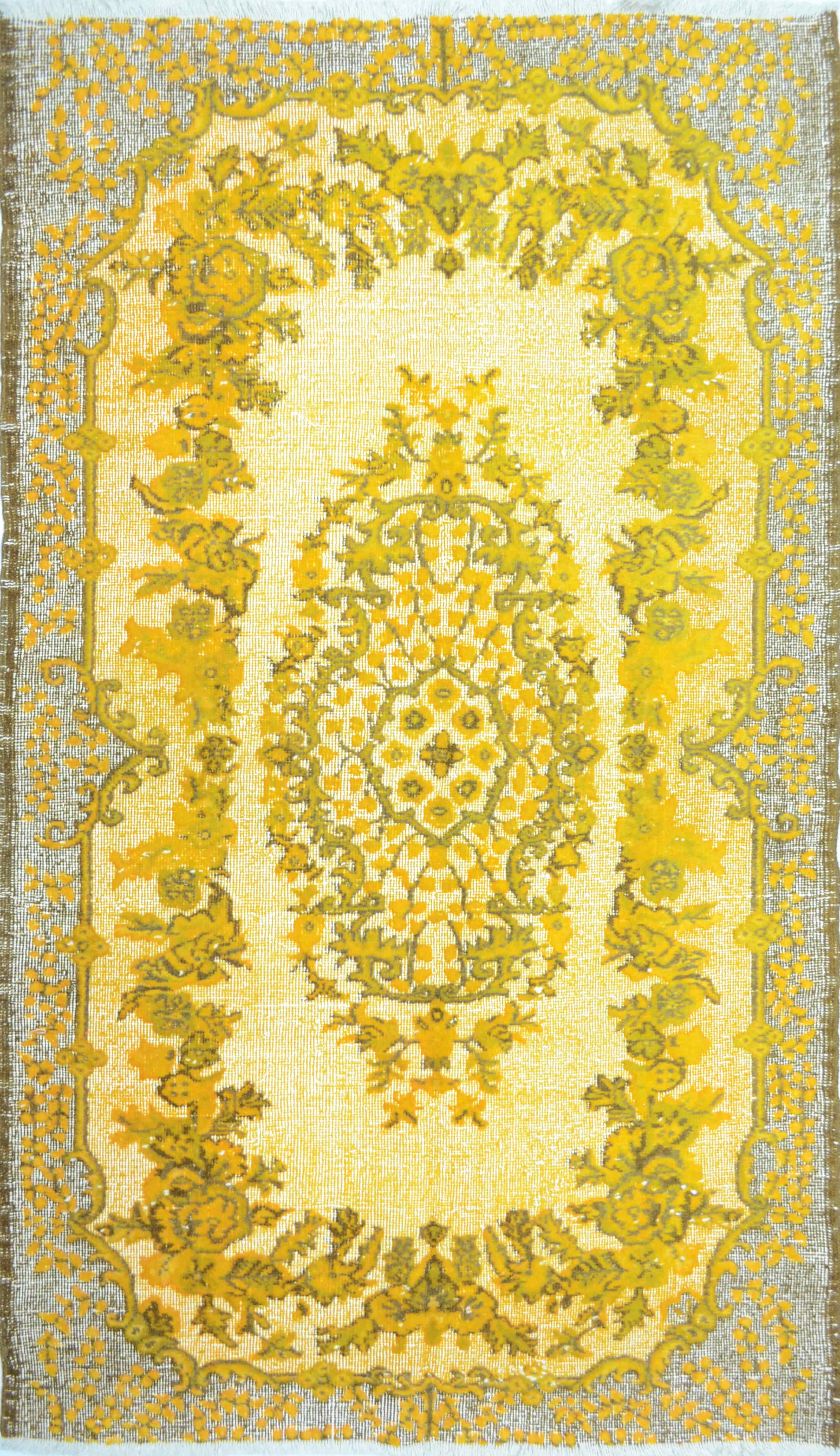 Yünden El Dokuma Sarı Renk Kabartmalı Vintage Isparta Halısı 116x203 cm (2,35 m²)