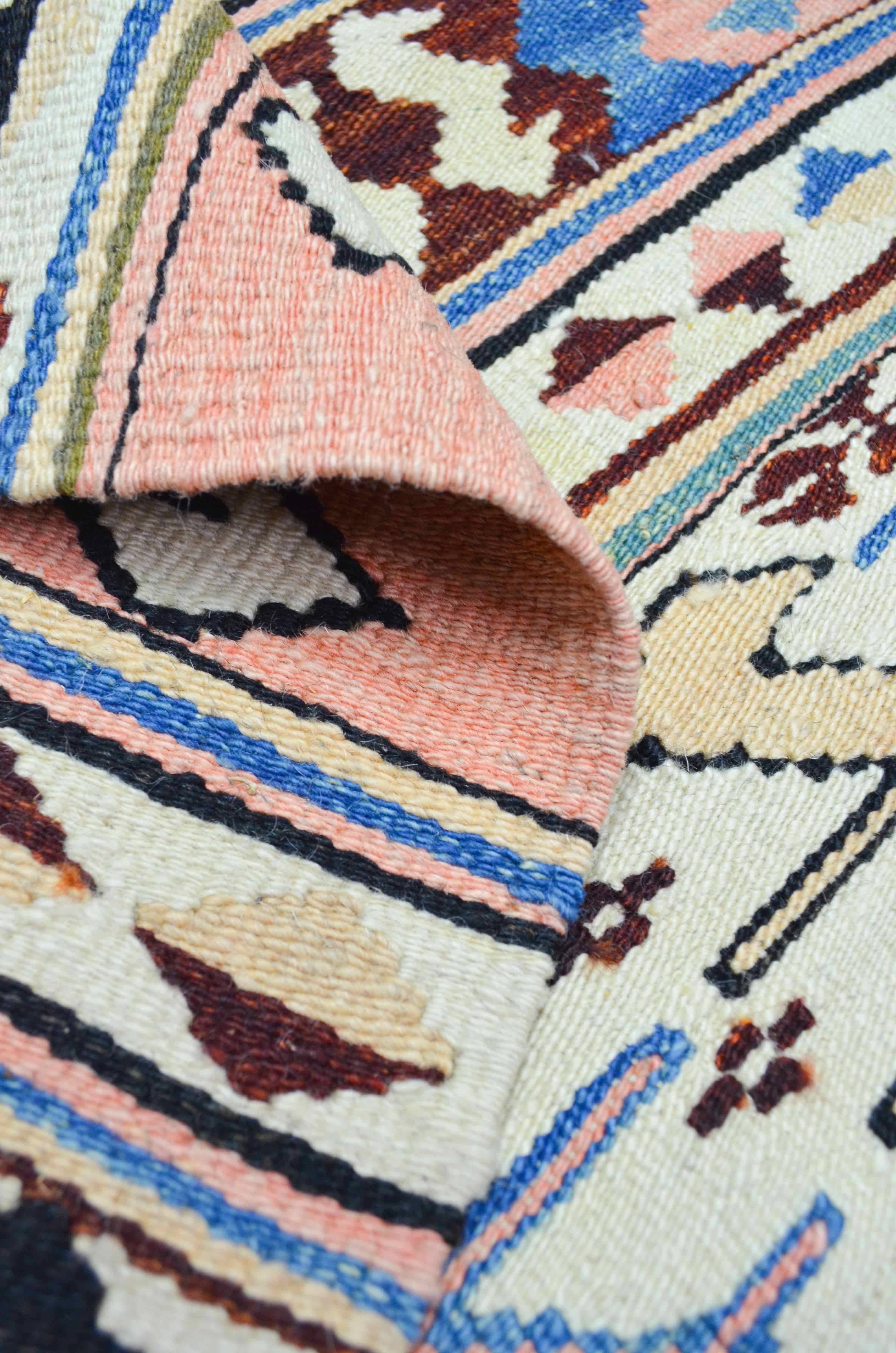 Konya Karapınar El Dokuma Pembe ve Krem Kirmen Yün Kilim 76x121 cm (0.92 m²)