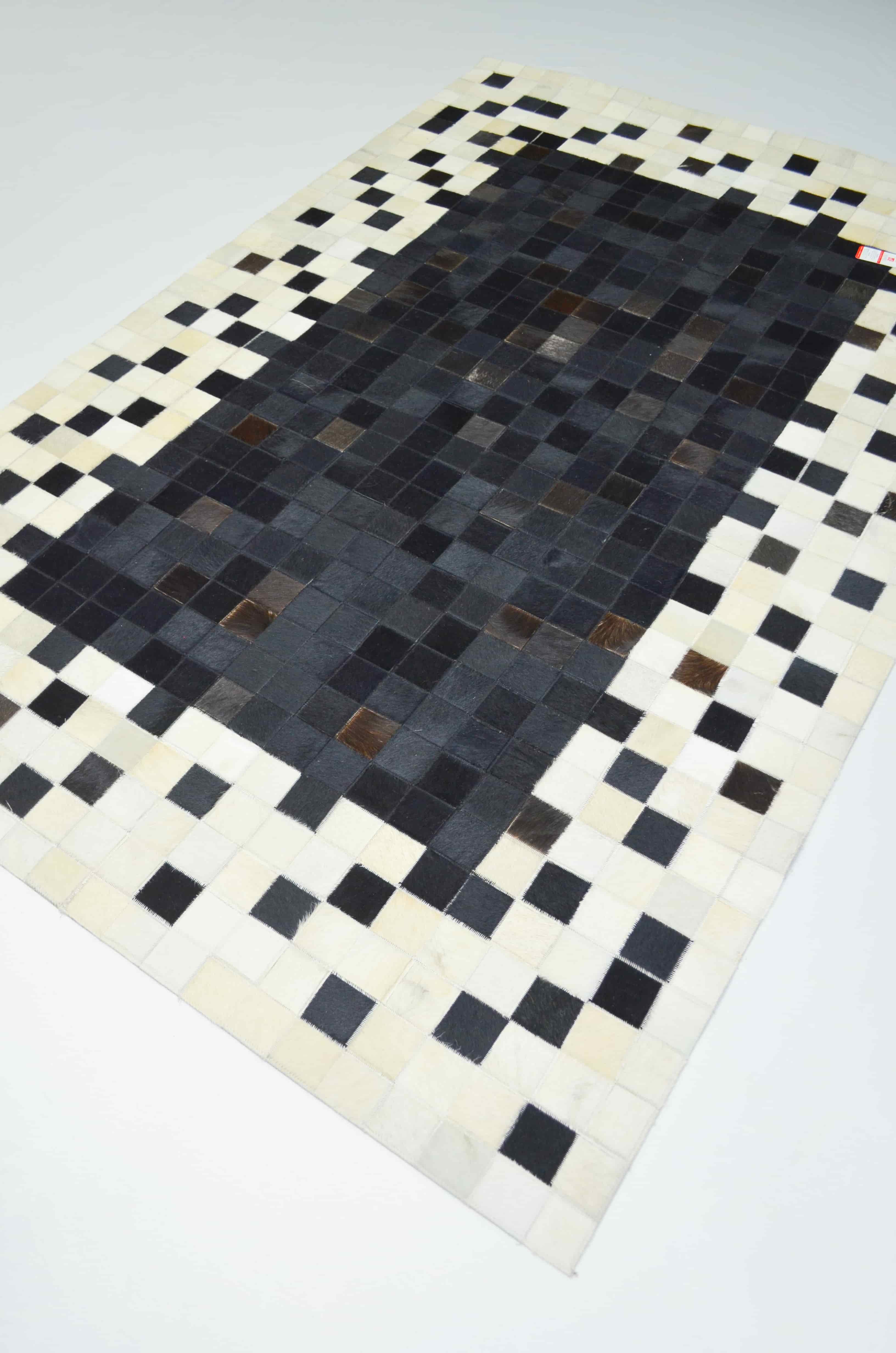 Siyah ve Beyaz Ombre Geçişli Deri Patchwork Halı 120x180 cm (2,16 m²)