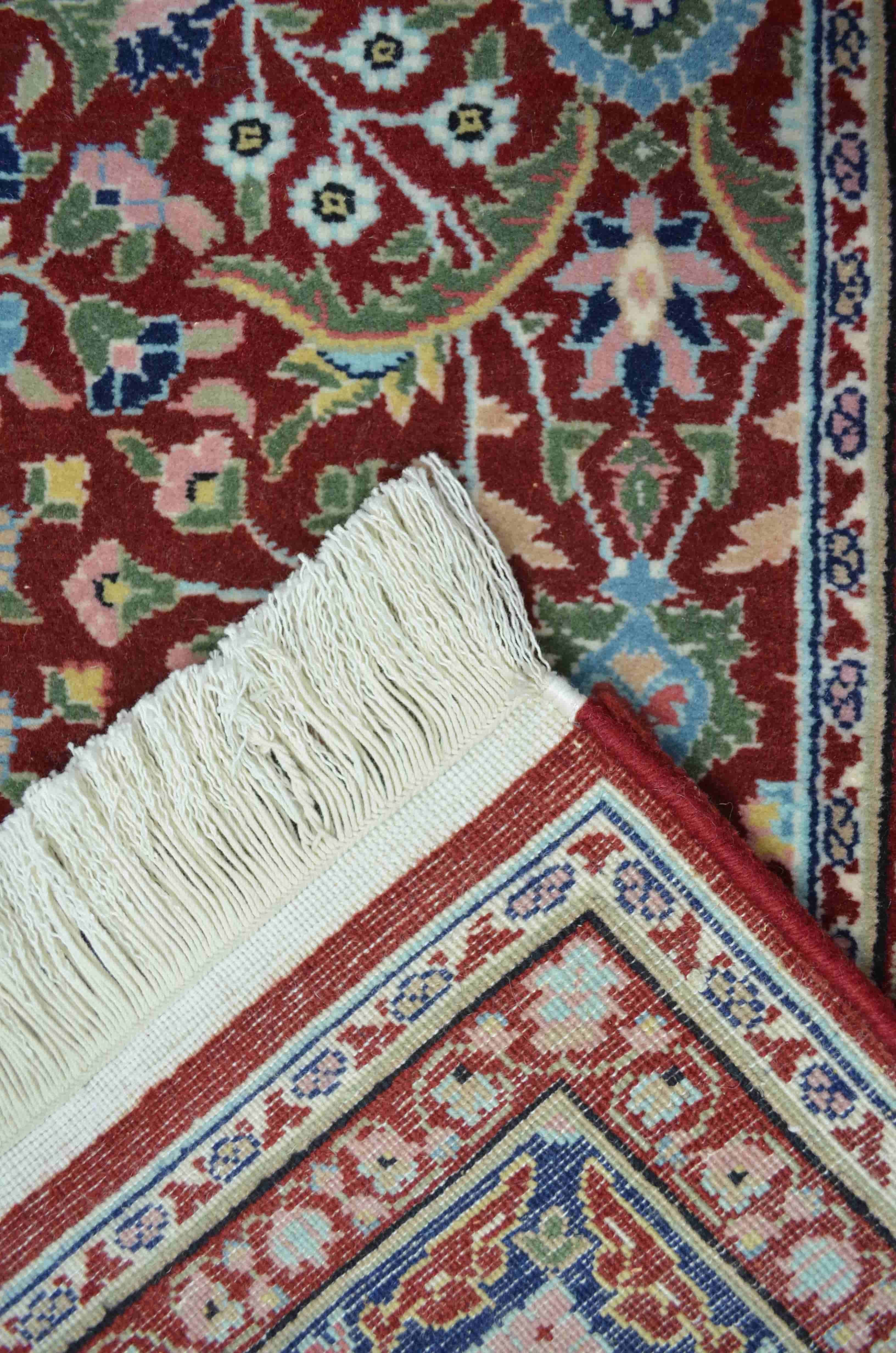 Yedi Dağın Çiçeği Desenli Bordo Renk El Dokuma Hereke Halısı 121x179 cm (2.16 m²)