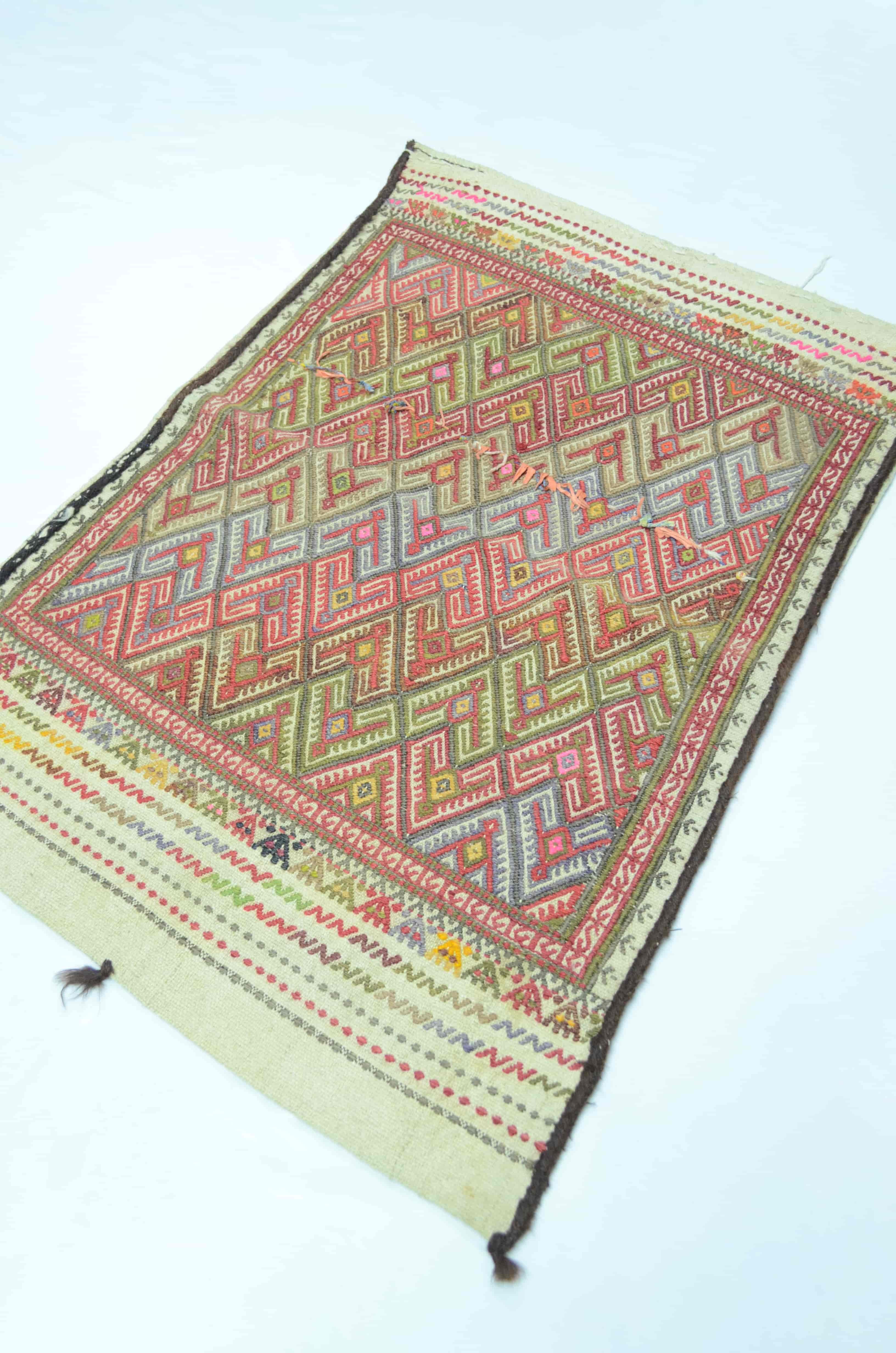 Vintage Konya Cicim El Dokuma Krem Zeminli Çok Renkli Yün Yastık 66x94 cm (0,62 m²)