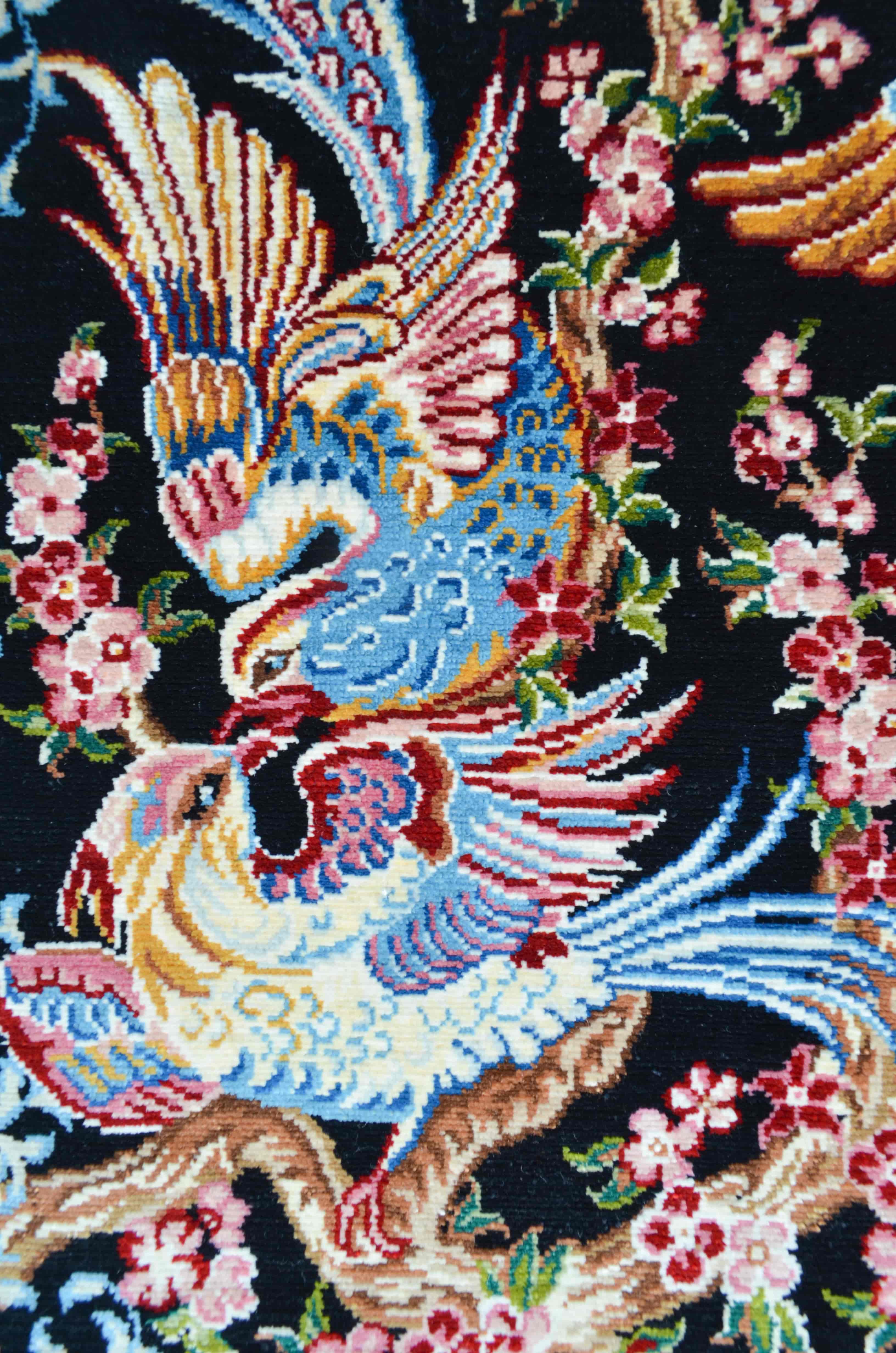 Kuş Motifli Saf İpek El Dokuma Duvar Halısı (50x77 cm)