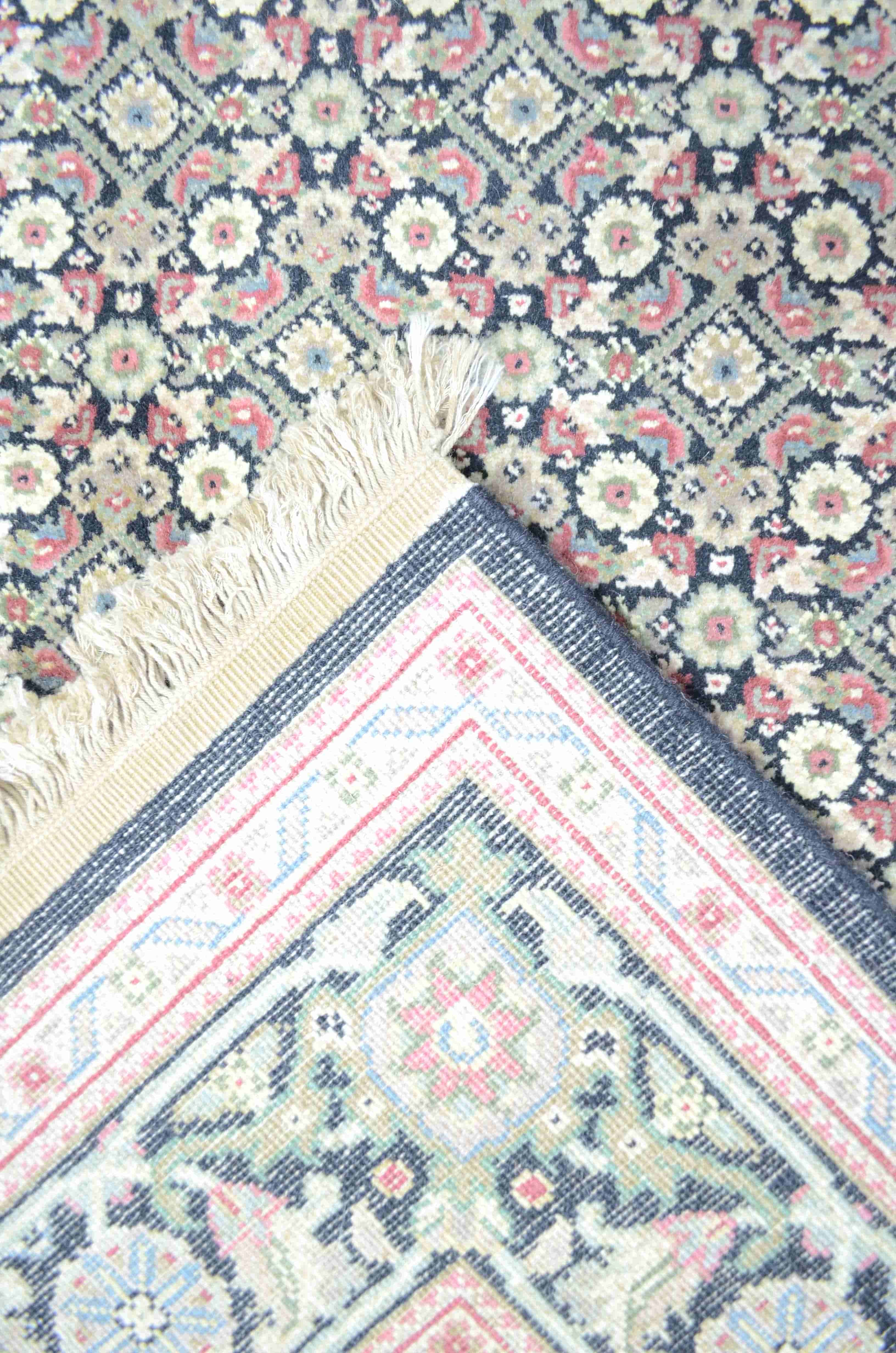  Yünden El Dokuma Siyah Renk İran İsfahan Halısı 94x156 cm (1.46 m²)