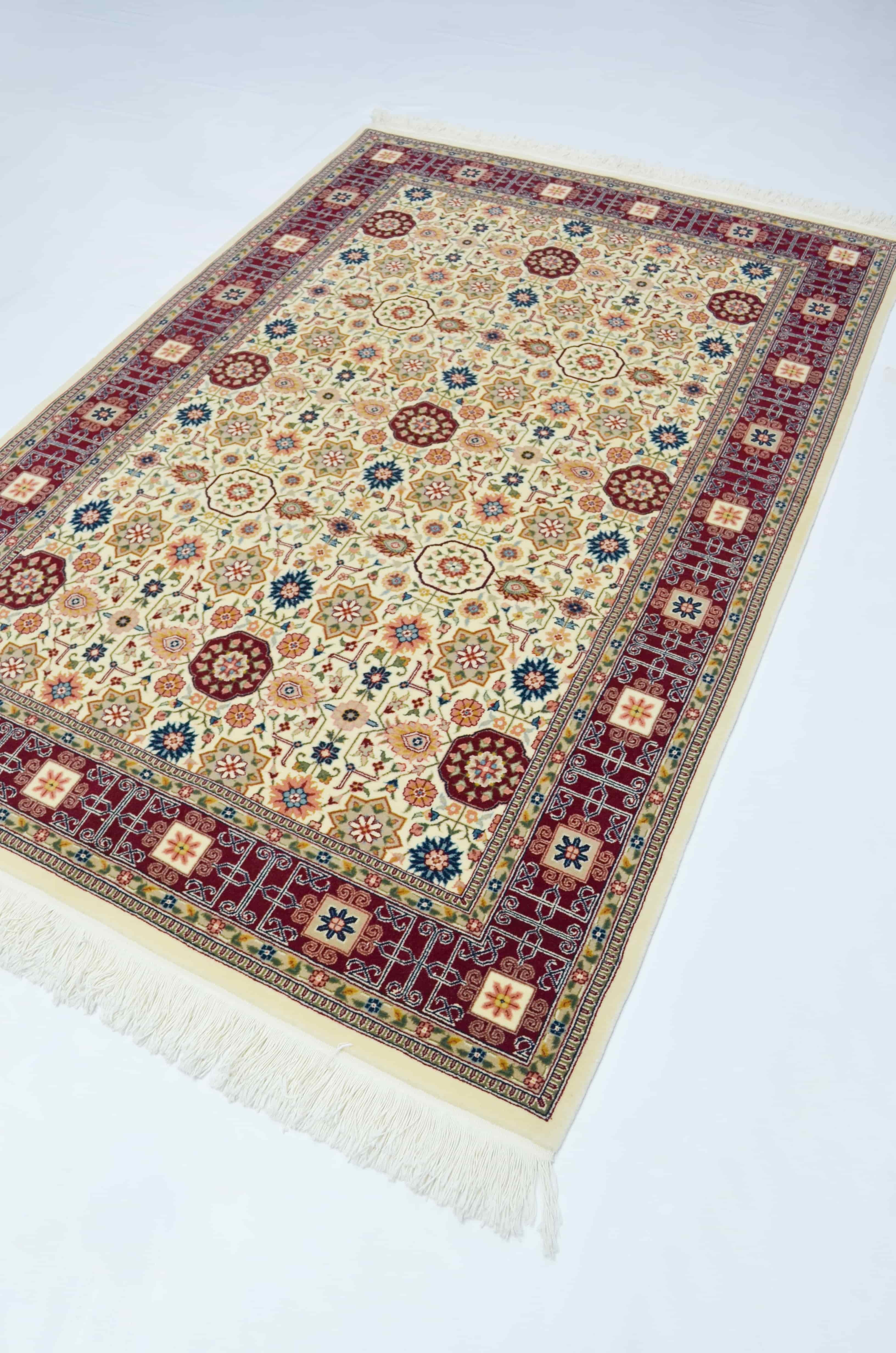 Kafkas Model Bordo ve Bej Renk Yünden El Dokuma Hereke Halısı 124x185 cm (2.29 m²)
