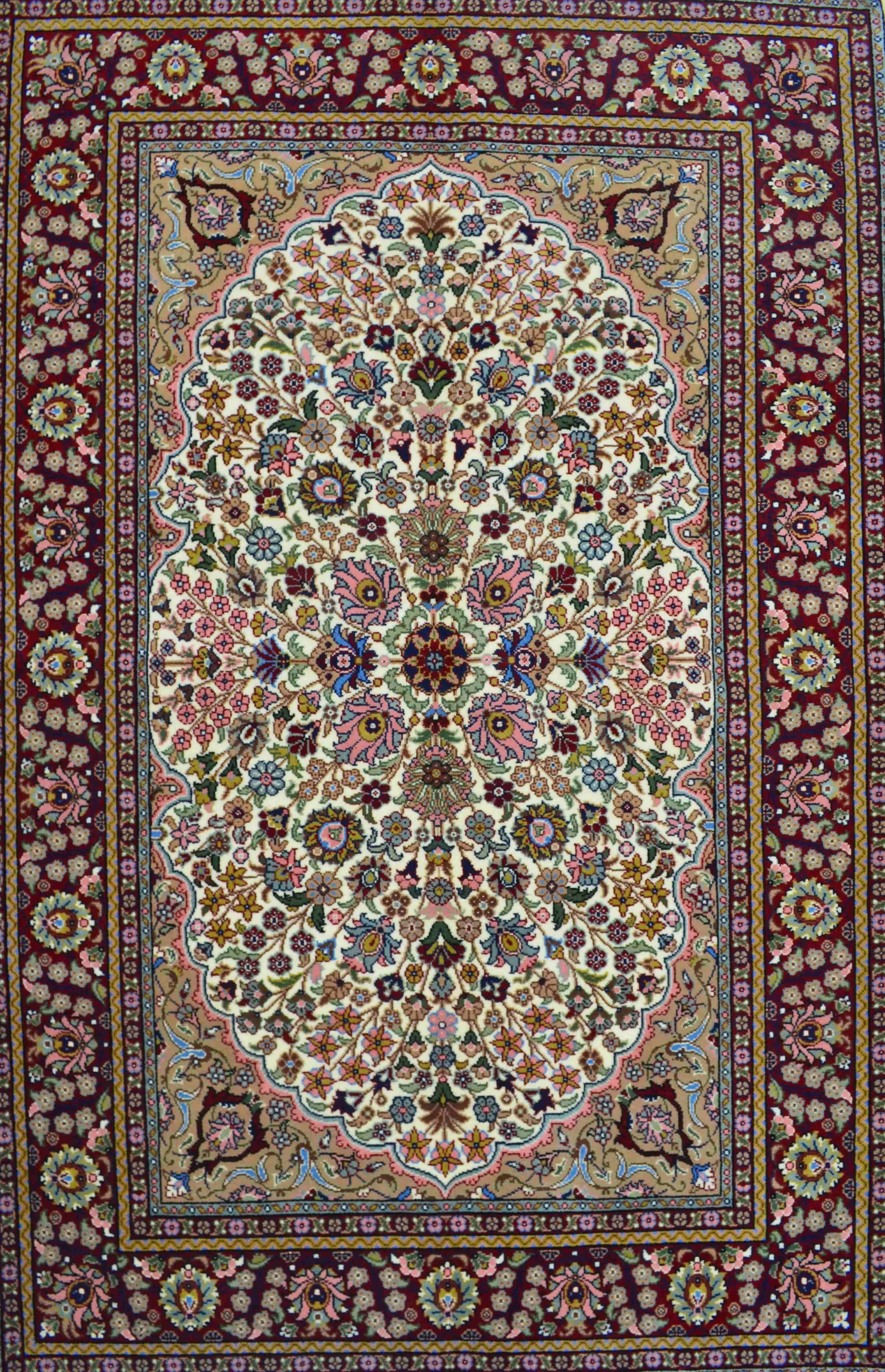 1001 Çiçek Desenli El Dokuma Hereke Halısı 132x205 cm (2.71 m²)