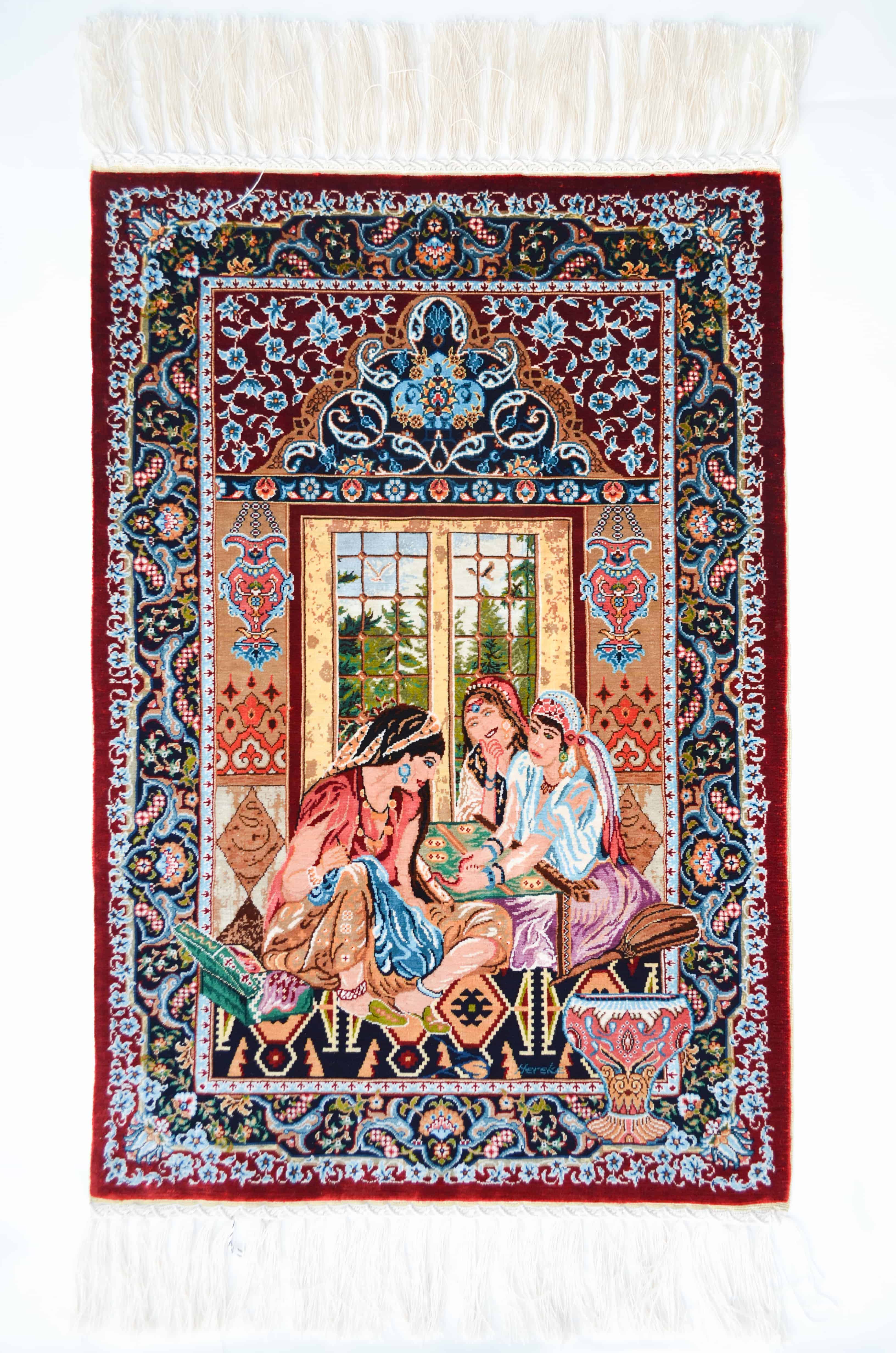 Mükrime Hatun Tasvirli Saf İpek El Dokuma Duvar Halısı (40x60 cm)