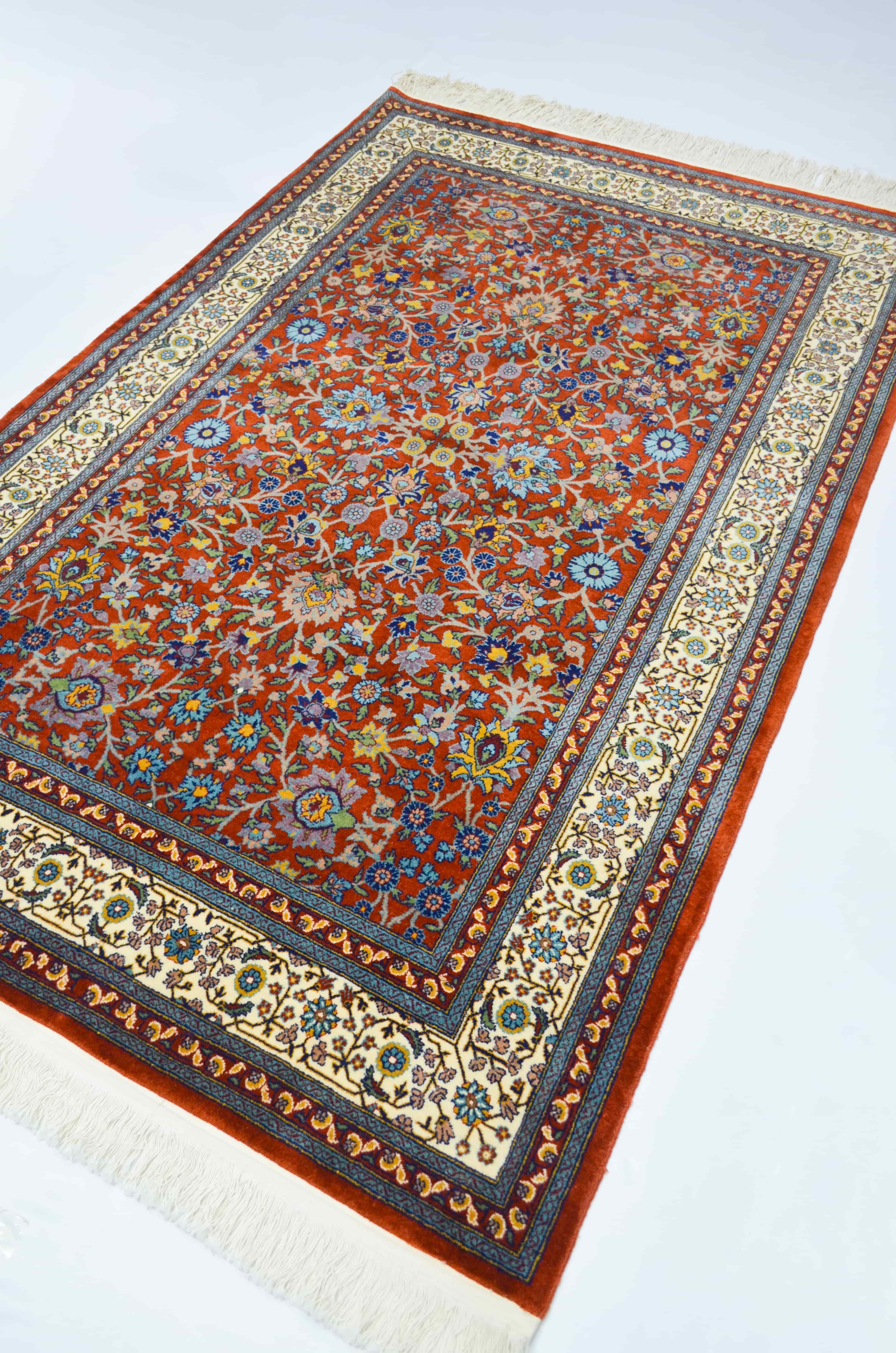 Yedi Dağın Çiçeği Desenli Bordo Renk El Dokuma Hereke Halısı 132x207 cm (2.73 m²)