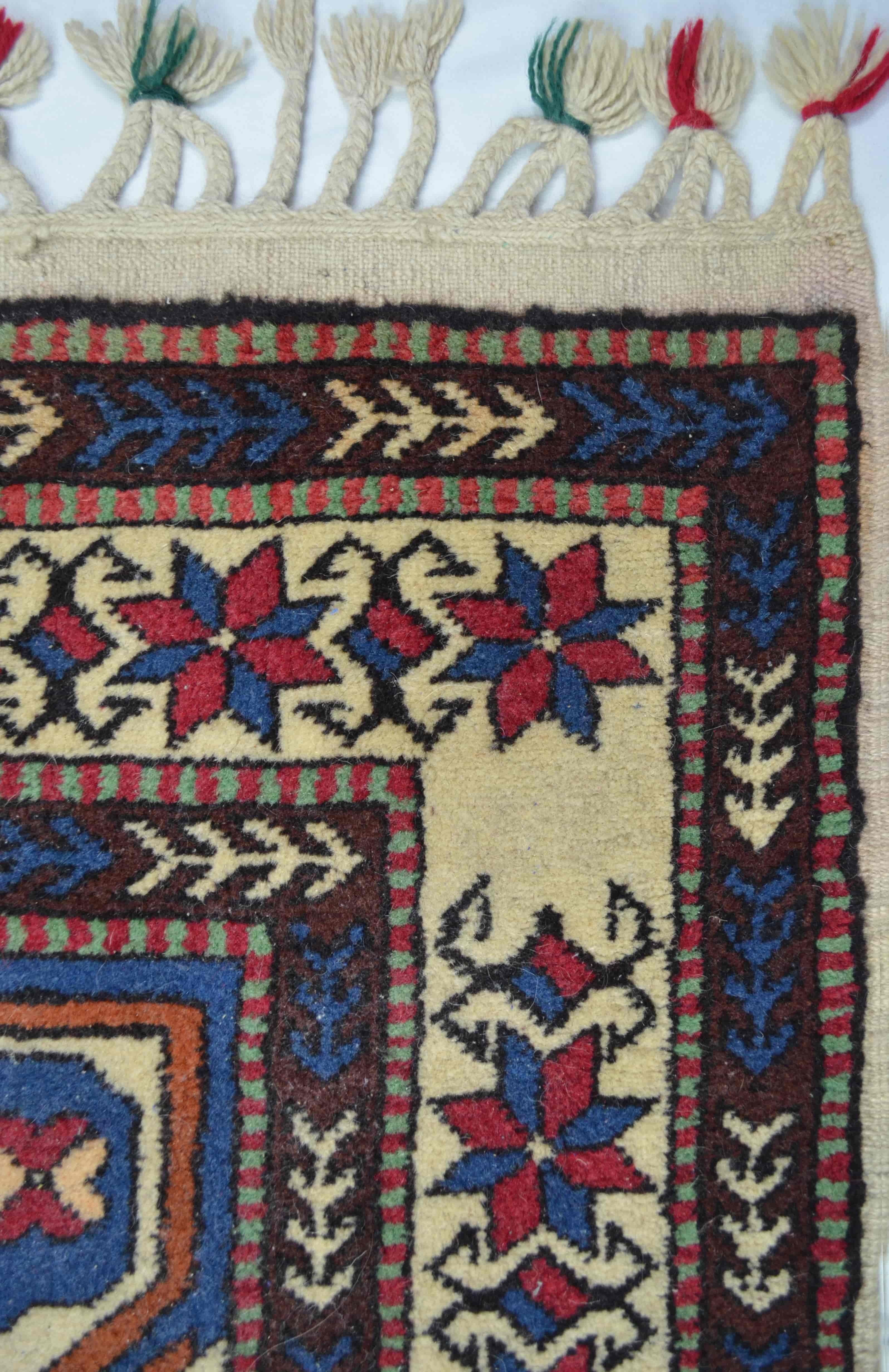 Demirci Yağcıbedir El Dokuma Halı Krem, Mavi ve Kiremit Renk 97x193 cm (1.87 m²)