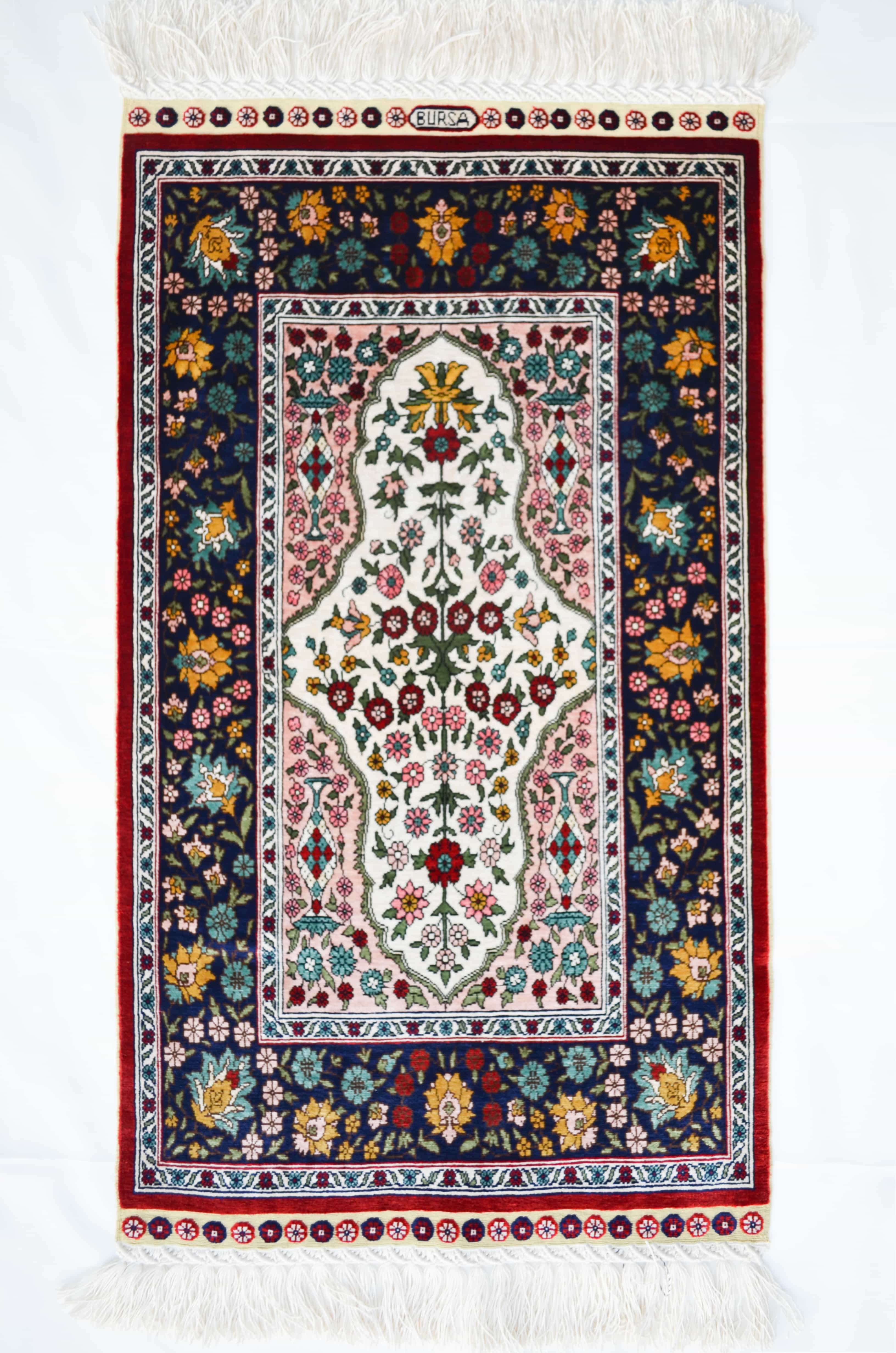 Çeşmi Bülbül Desenli Saf İpek El Dokuma Duvar Halısı (45x78 cm)