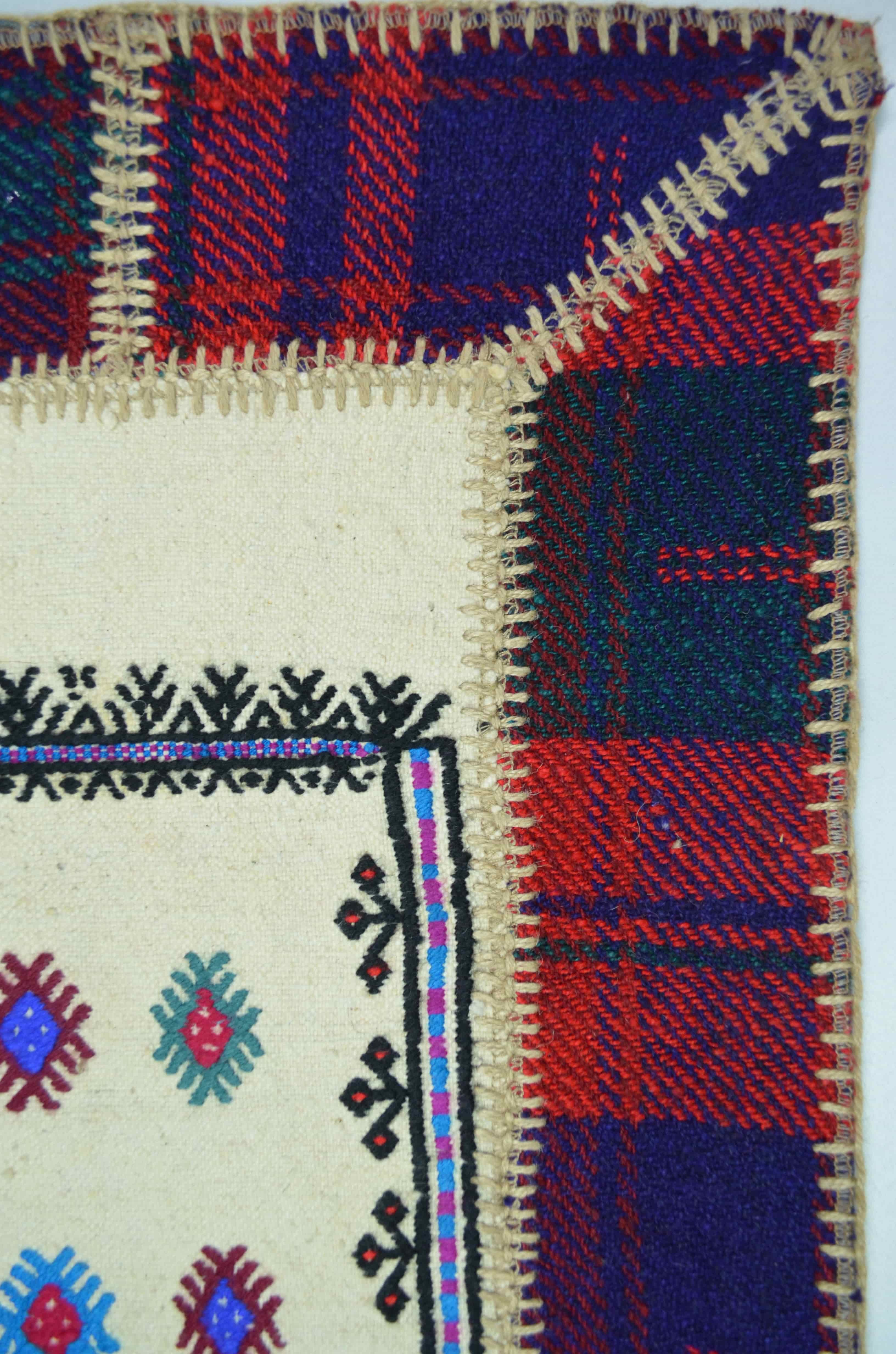 Patchwork El Dokuma Ekose Desenli ve Beyaz Renk Yün Kilim 85x105 cm (0.89 m²)