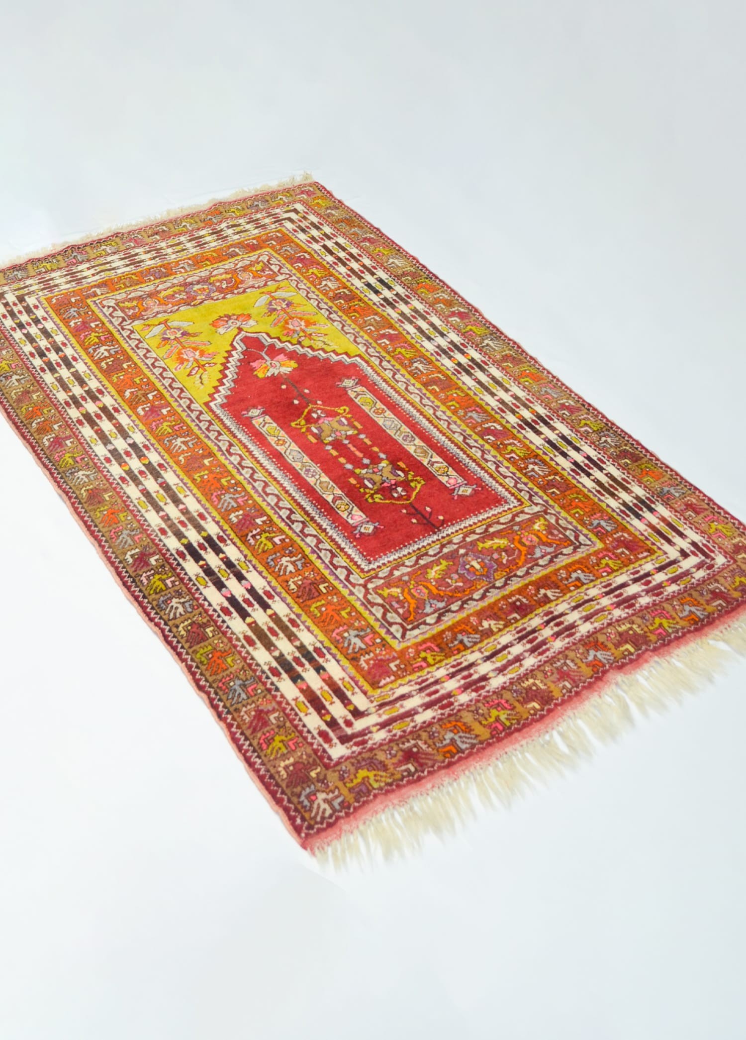 Avanos Mihraplı Antika Halı 134x201 cm (2.69 m²)