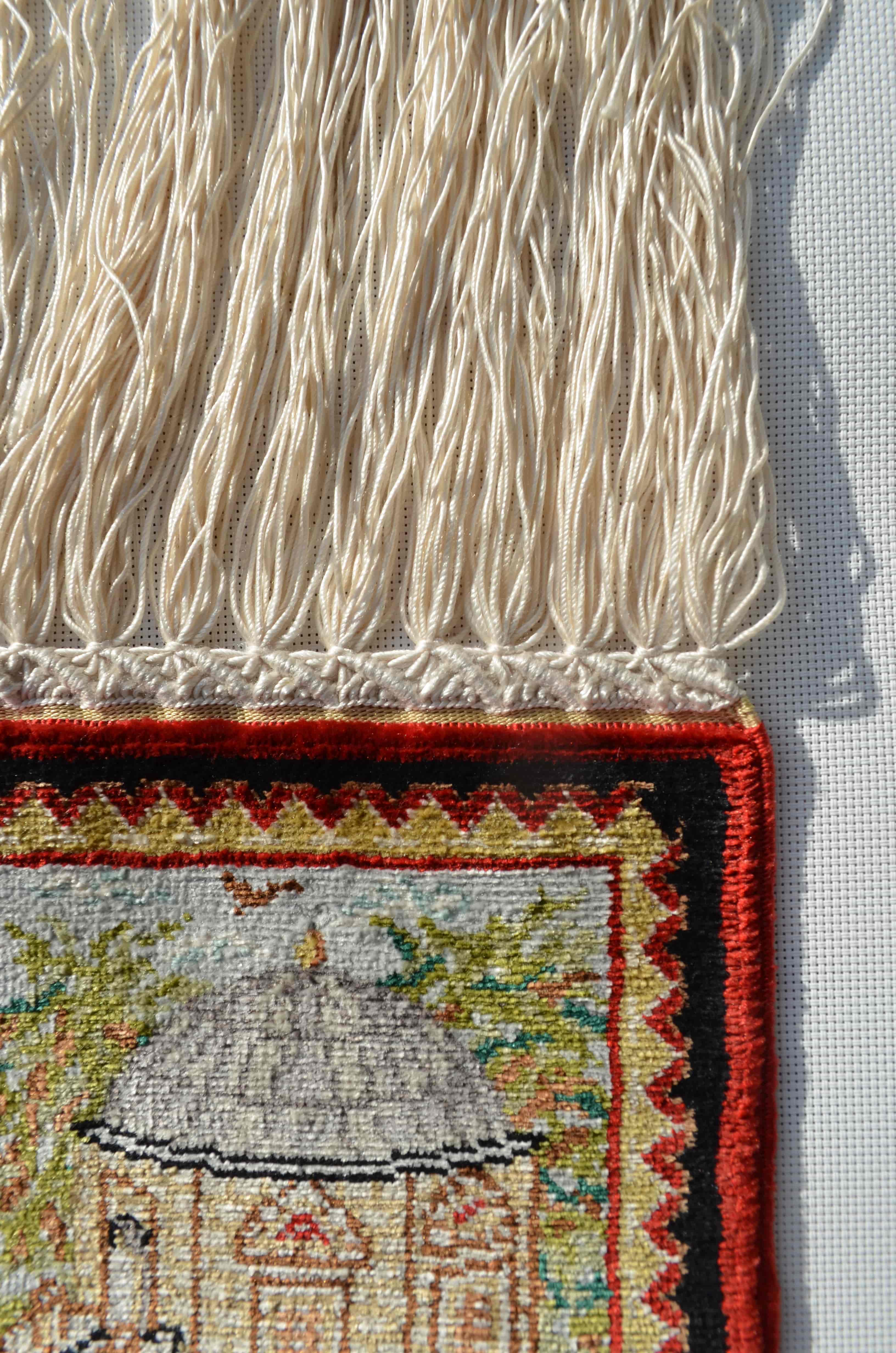 Kozahan Minyatürü Desenli Saf İpek El Dokuma Duvar Halısı (13x19 cm)