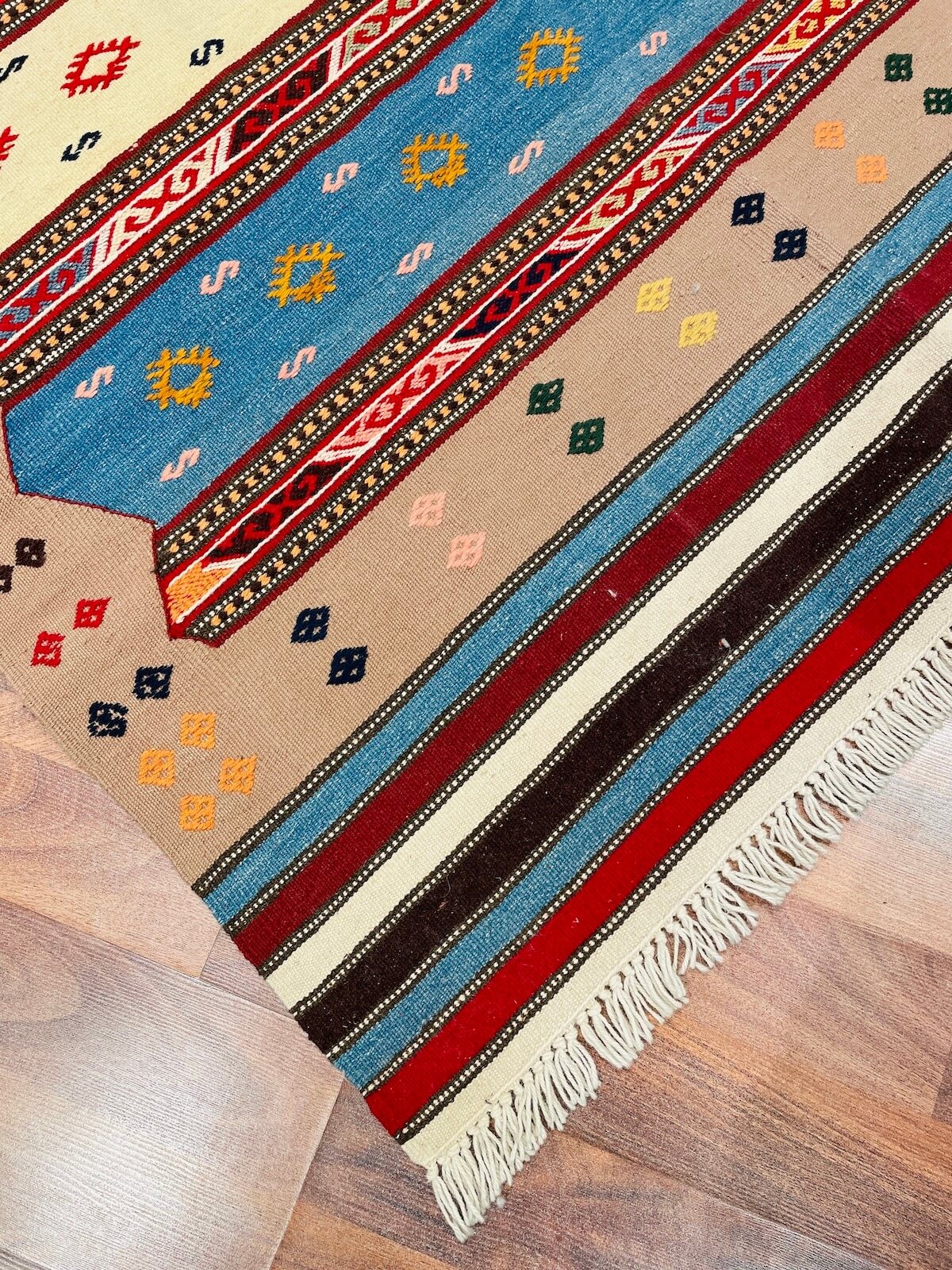 Bergama Cicim Geleneksel Anadolu Tasarımı Kilim (185x136 cm, 2.52 m²)