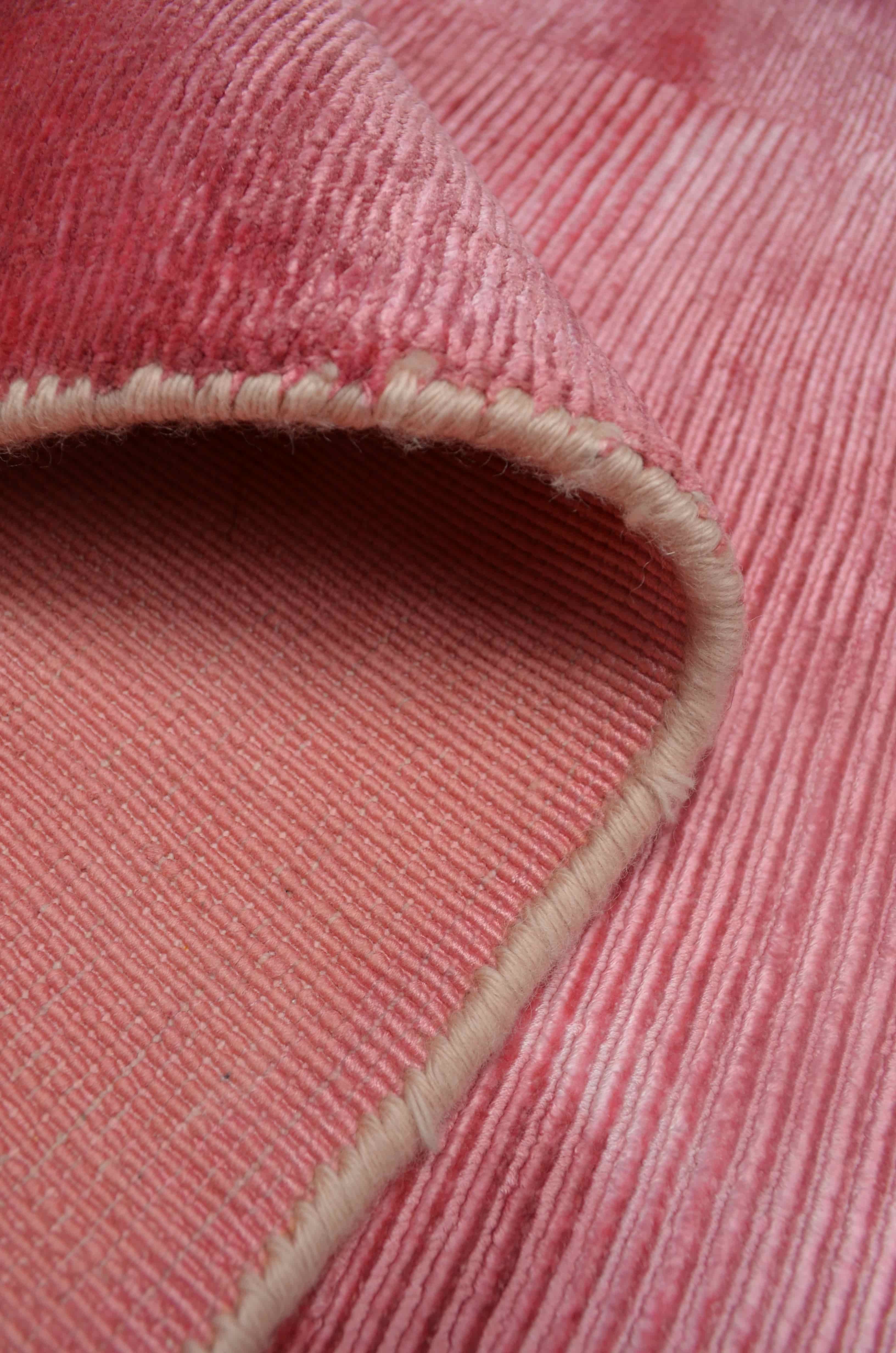 Nüans Pembe Renk Ebruli Desenli Parlak Tuşeli El Dokuma Halı 80x150 cm (1.2 m²)