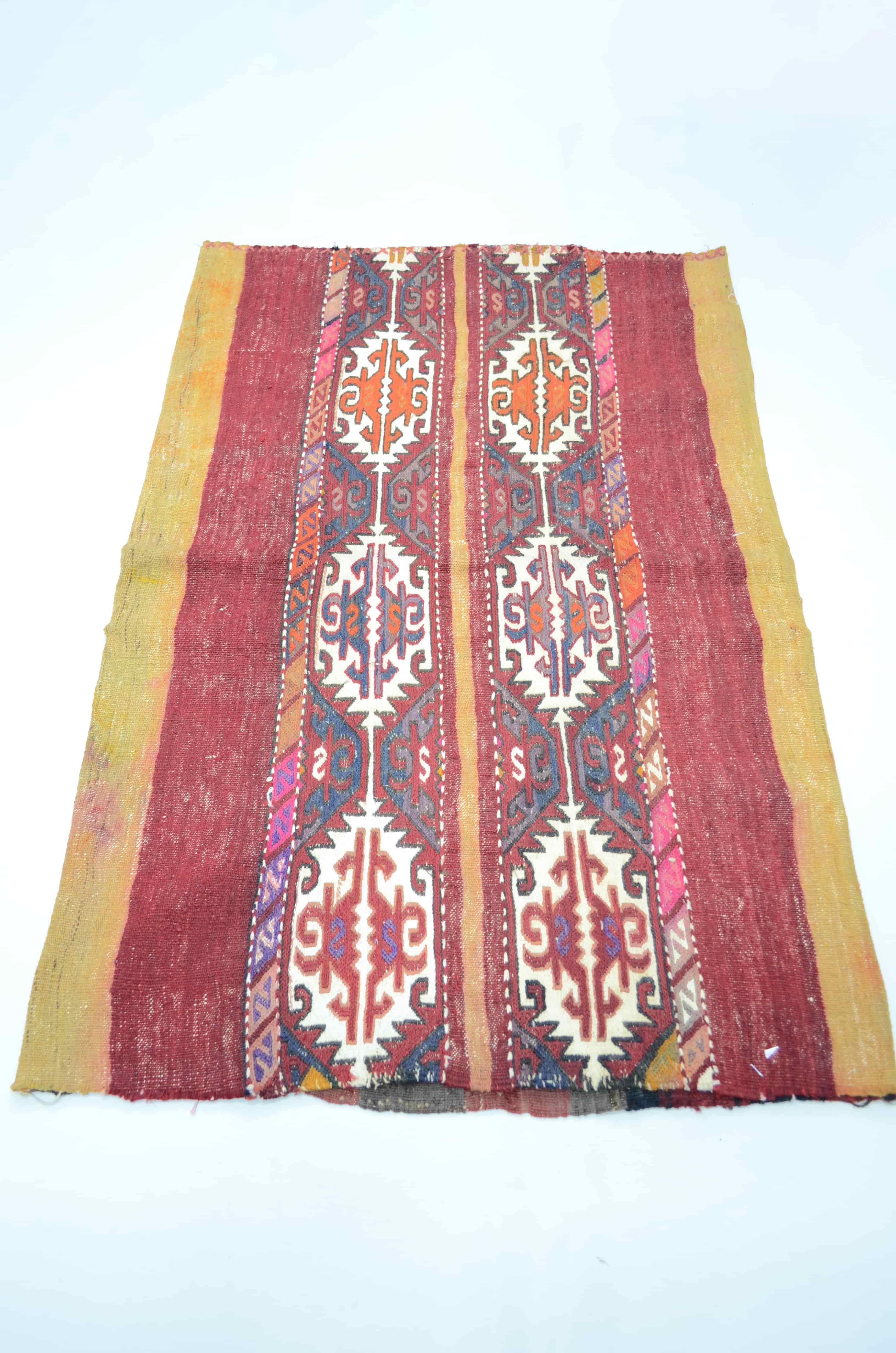 Vintage Adana Yünden El Dokuma Bordo ve Hardal Renk Çuval Kilim 74x112 cm (0.83 m²)