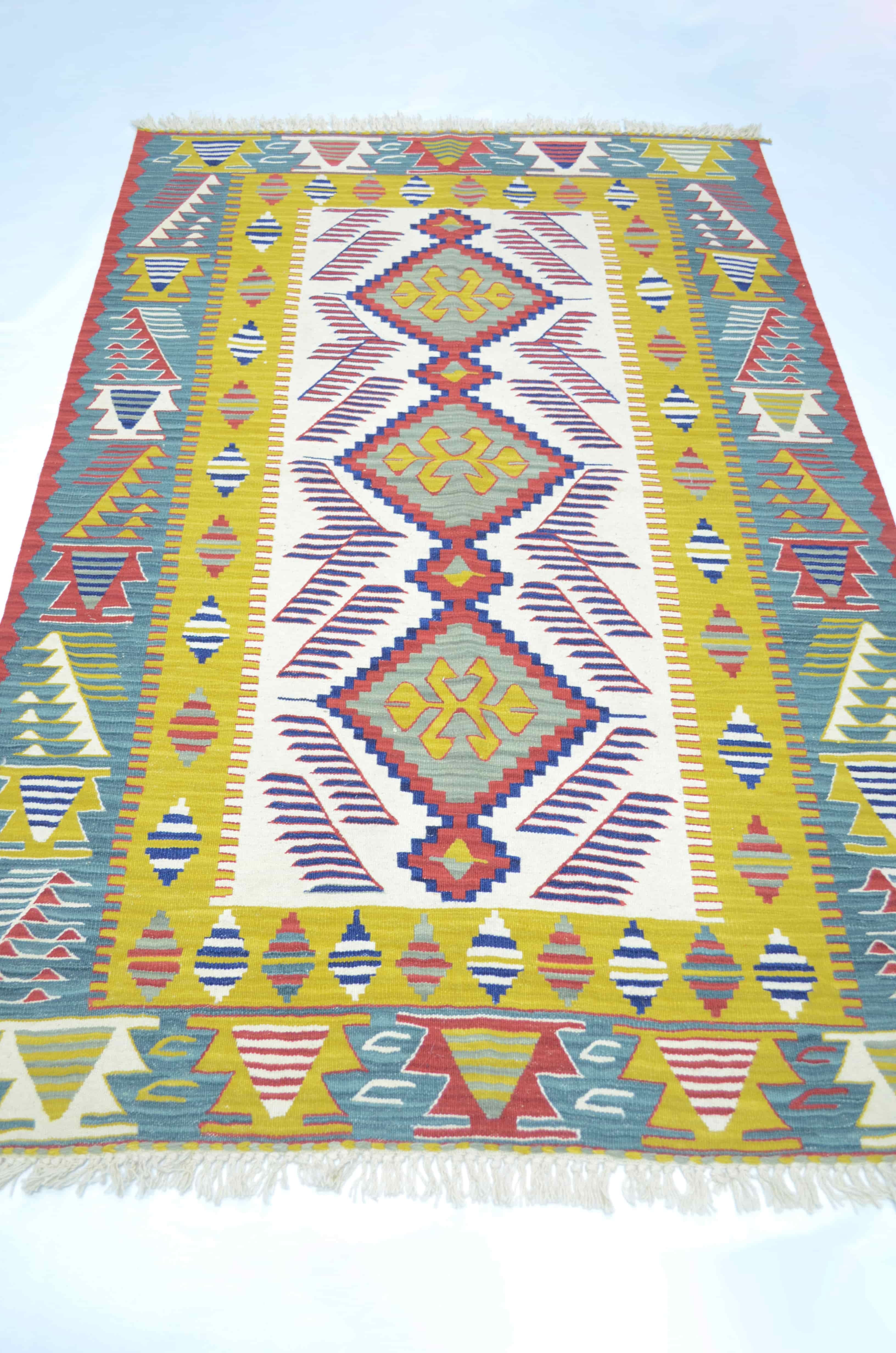 Uşak Yünden El Dokuma Yeşil, Sarı ve Bordo Renk Kilim 120x180 cm (2,16 m²)