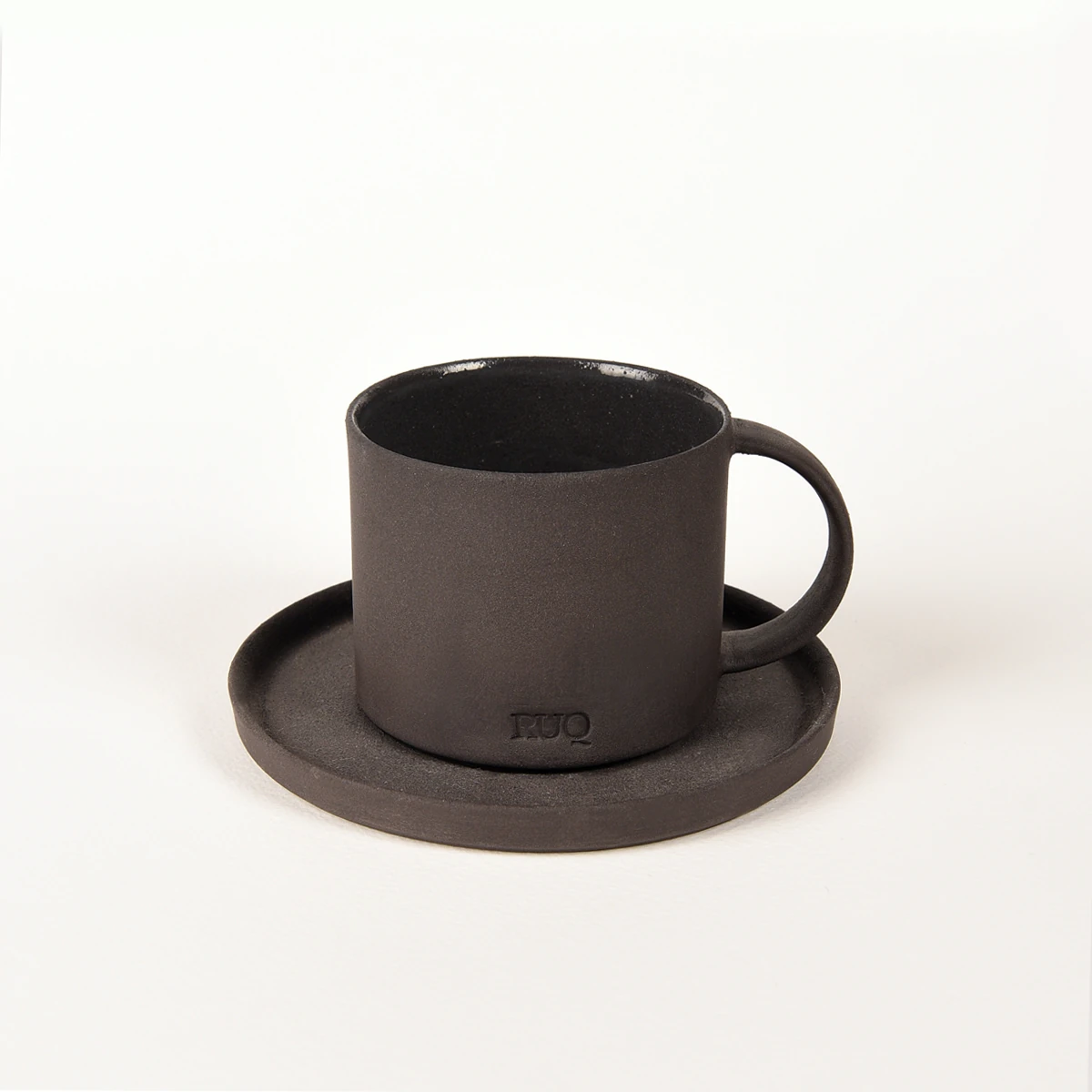 Pebble Siyah Duble Türk Kahvesi Fincanı ve Tabağı – 130 ml Stoneware – 1 Adet