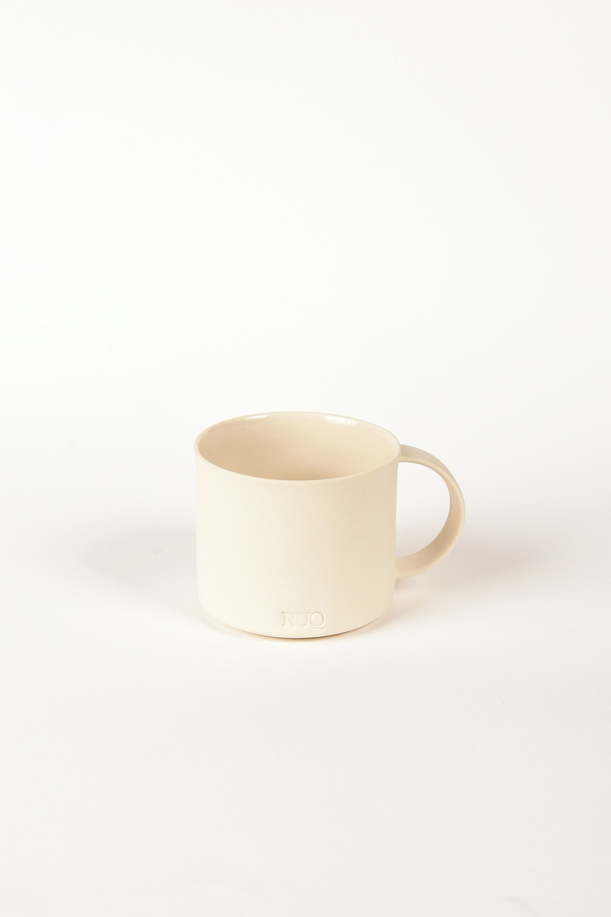 Pebble Beyaz Türk Kahvesi Fincanı ve Tabağı – El Yapımı 70 ml English Porcelain