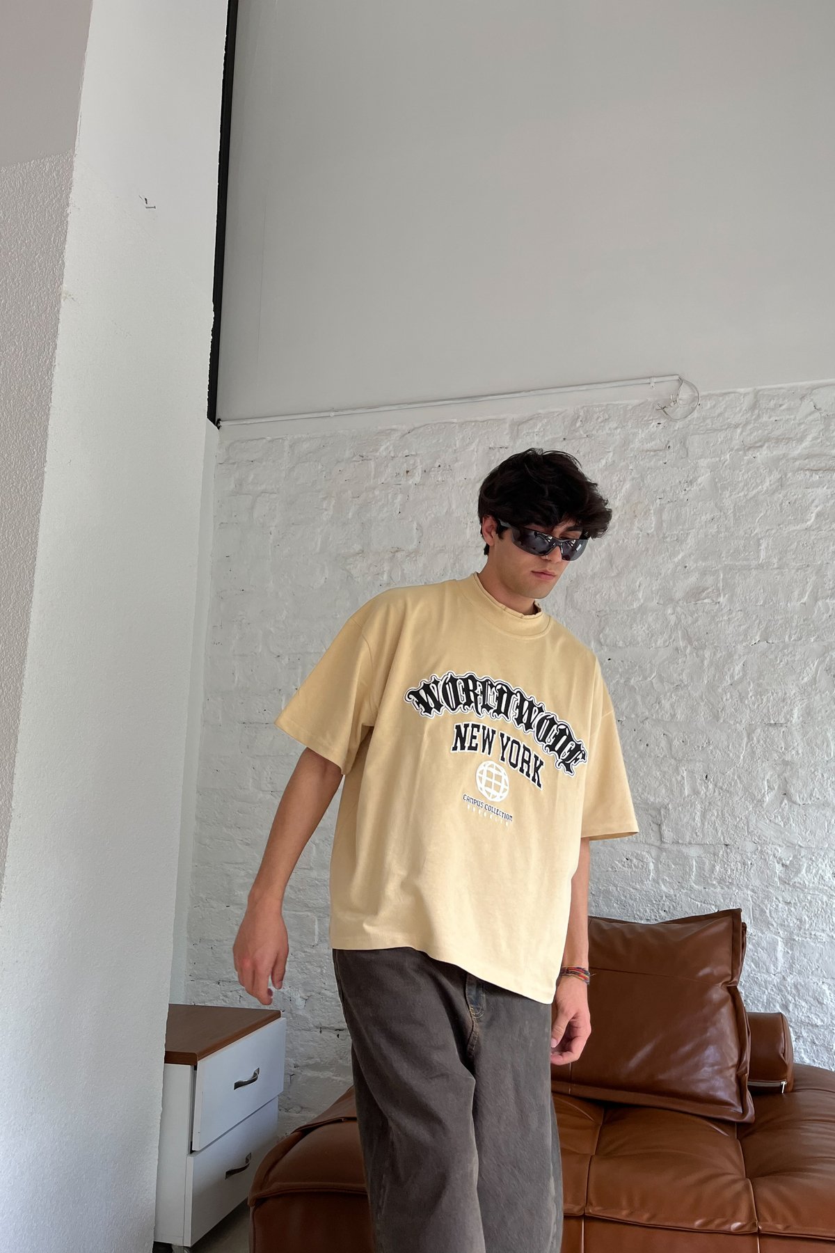 WorldWide Nakışlı Krem Oversize T-Shirt