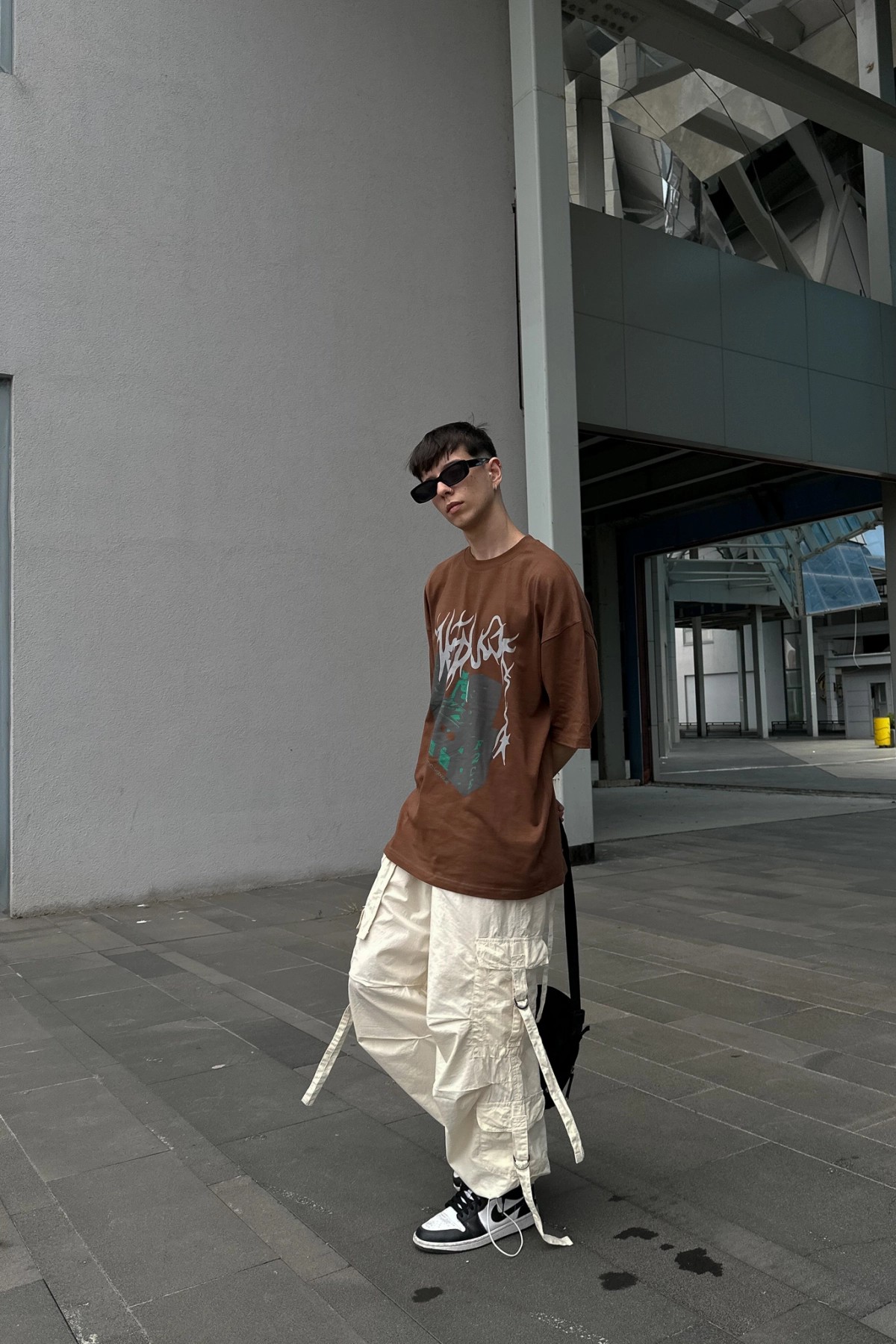 F2CE Reflektör Baskılı Kahverengi T-Shirt