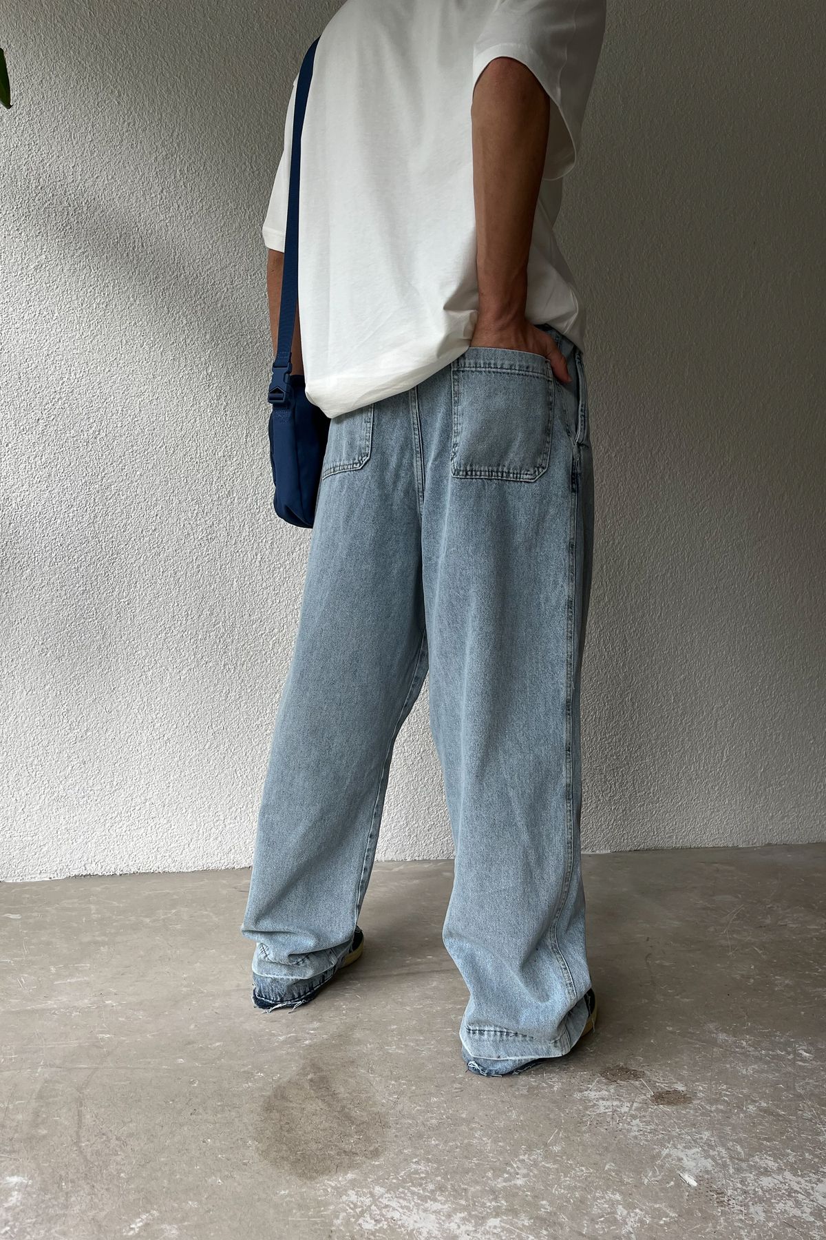 Paça Detaylı Baggy Jean Buz Mavi