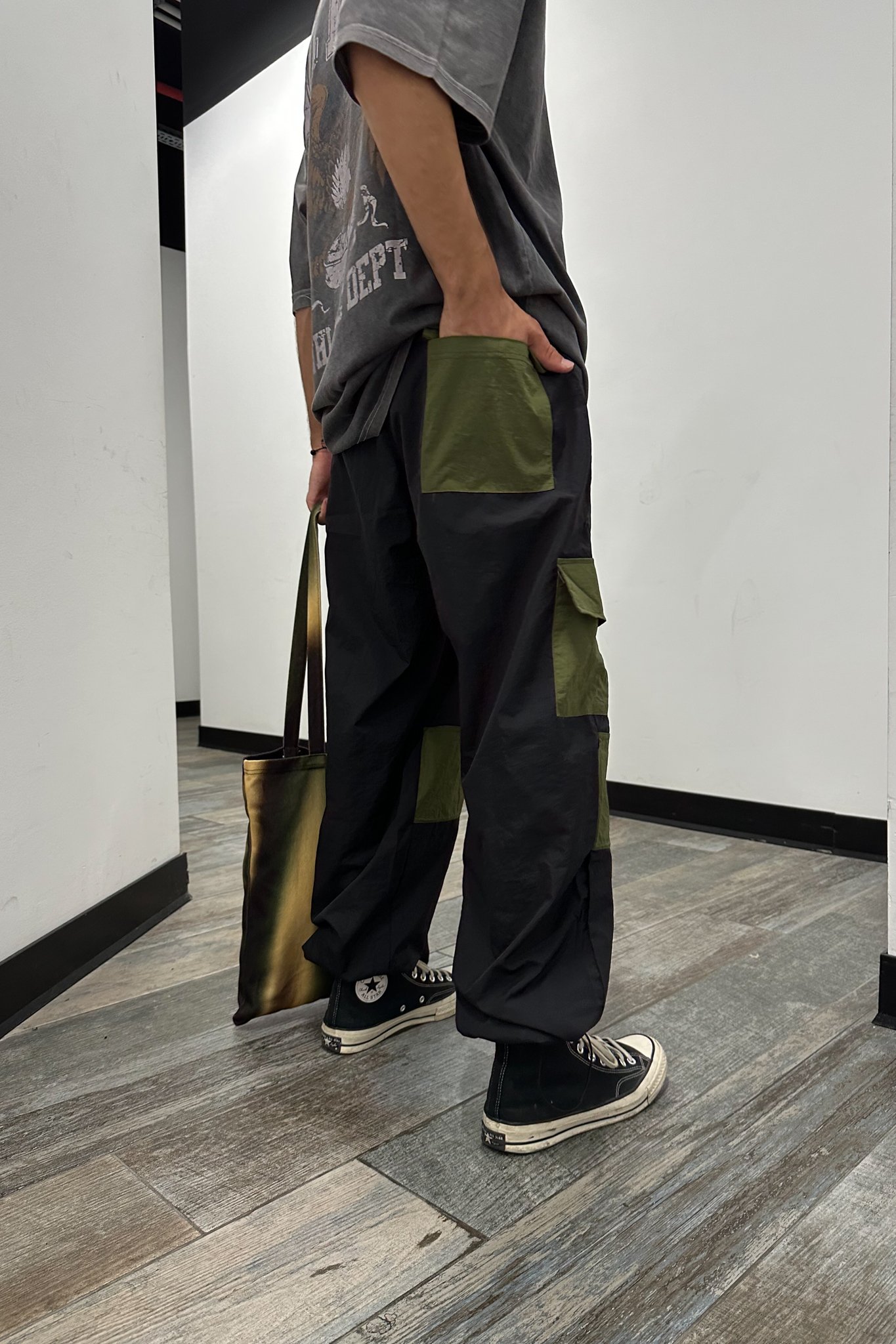 Skater Siyah Paraşüt Pantolon