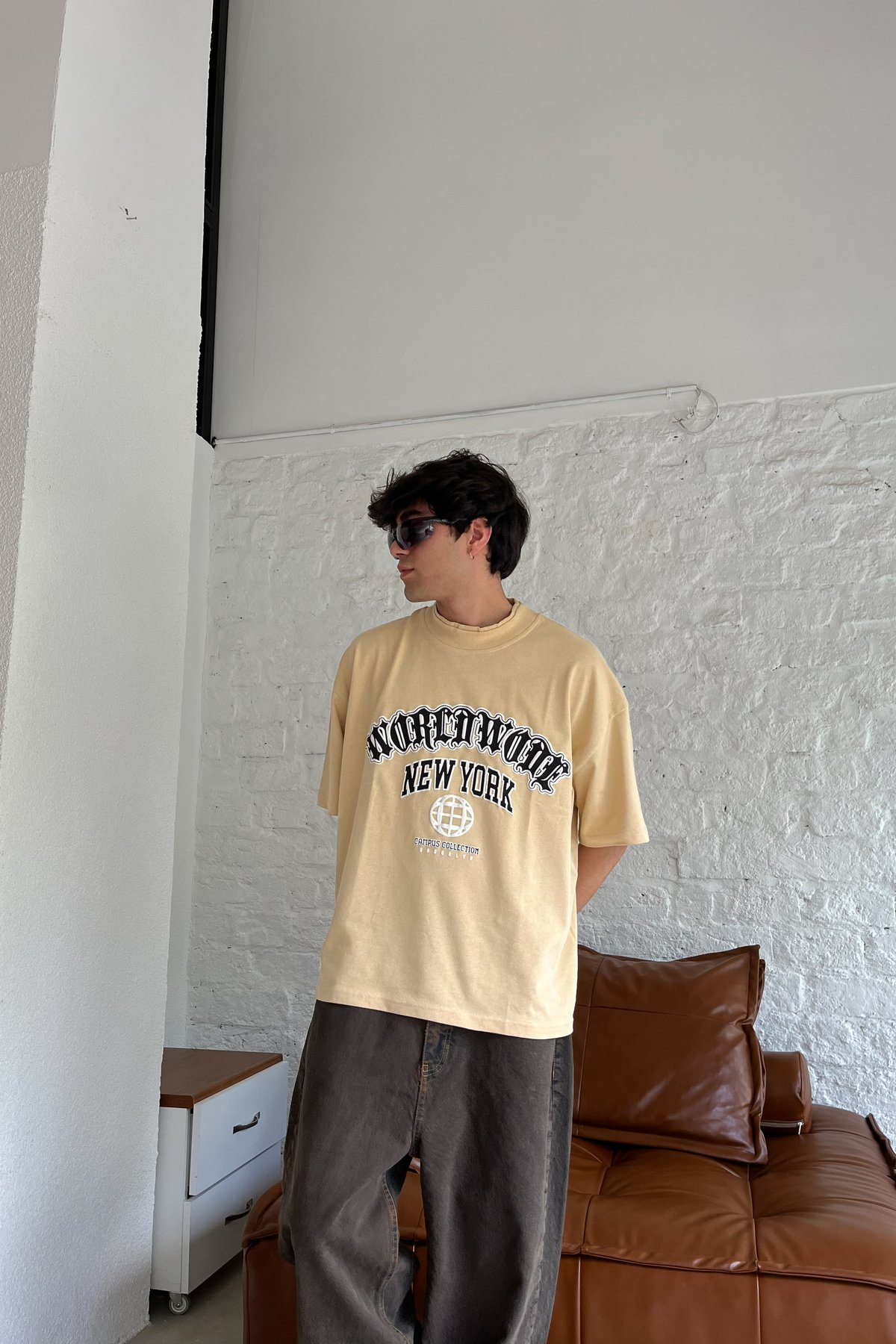 WorldWide Nakışlı Krem Oversize T-Shirt