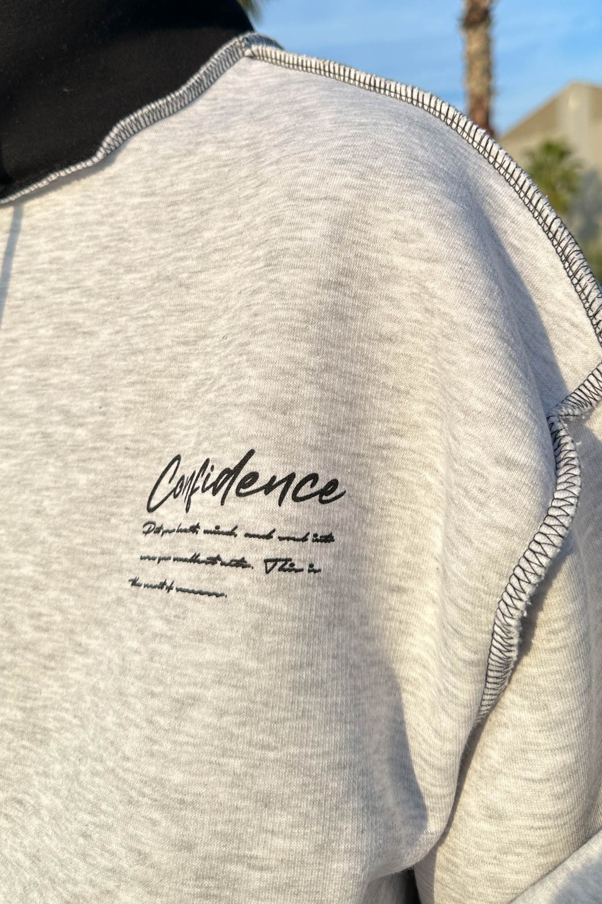 Confidence Baskılı Ters Dikiş Gri Oversize Sweatshirt
