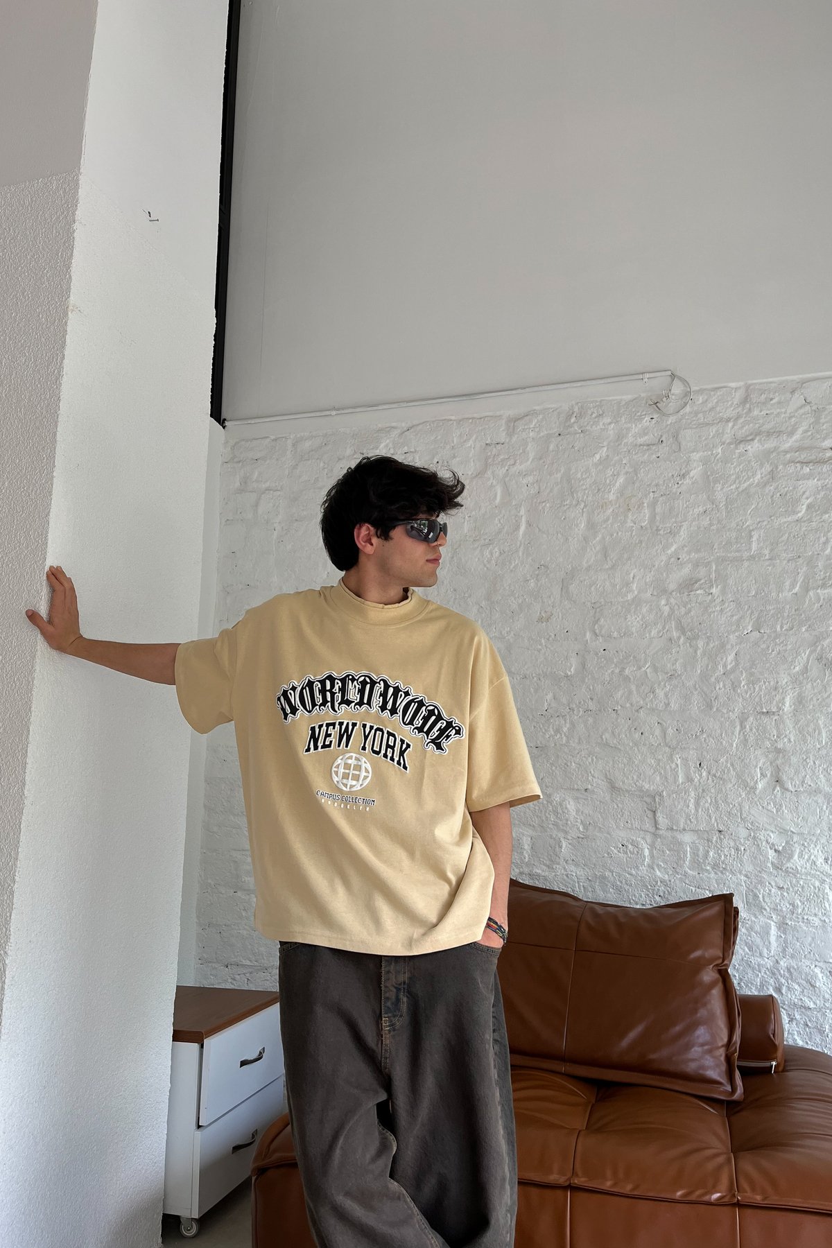 WorldWide Nakışlı Krem Oversize T-Shirt