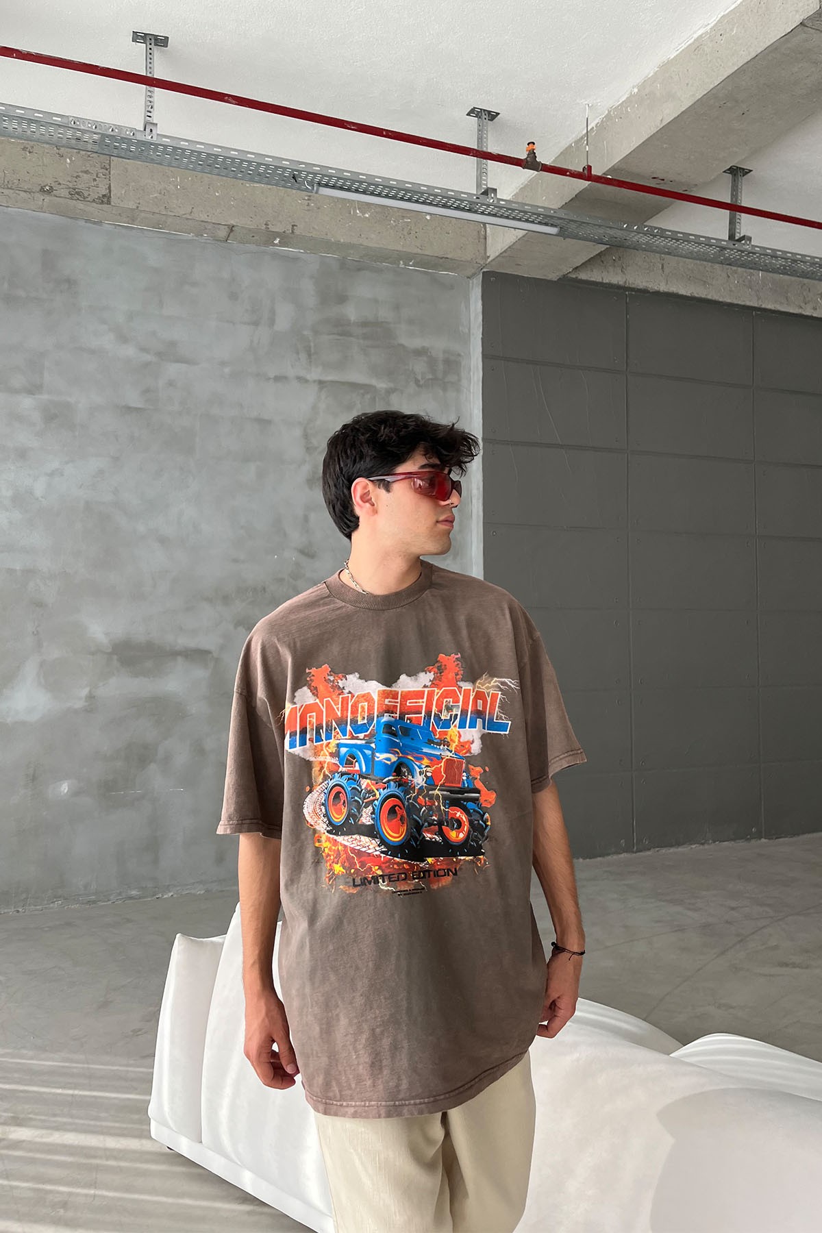 Monster Trucks Baskılı Oversize Kahve T-Shirt