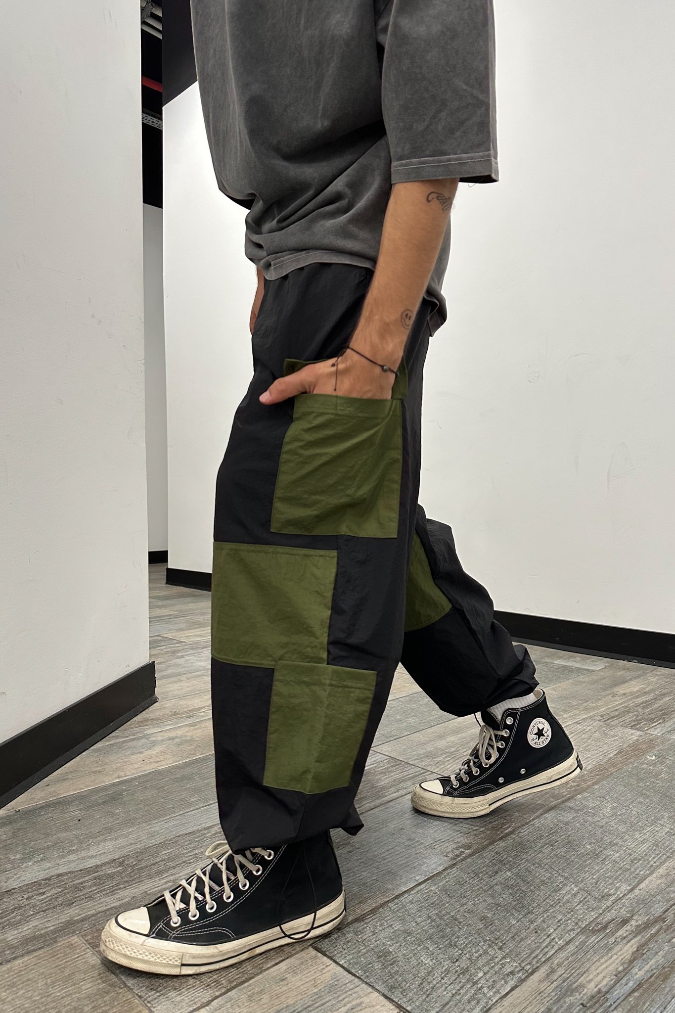 Skater Siyah Paraşüt Pantolon
