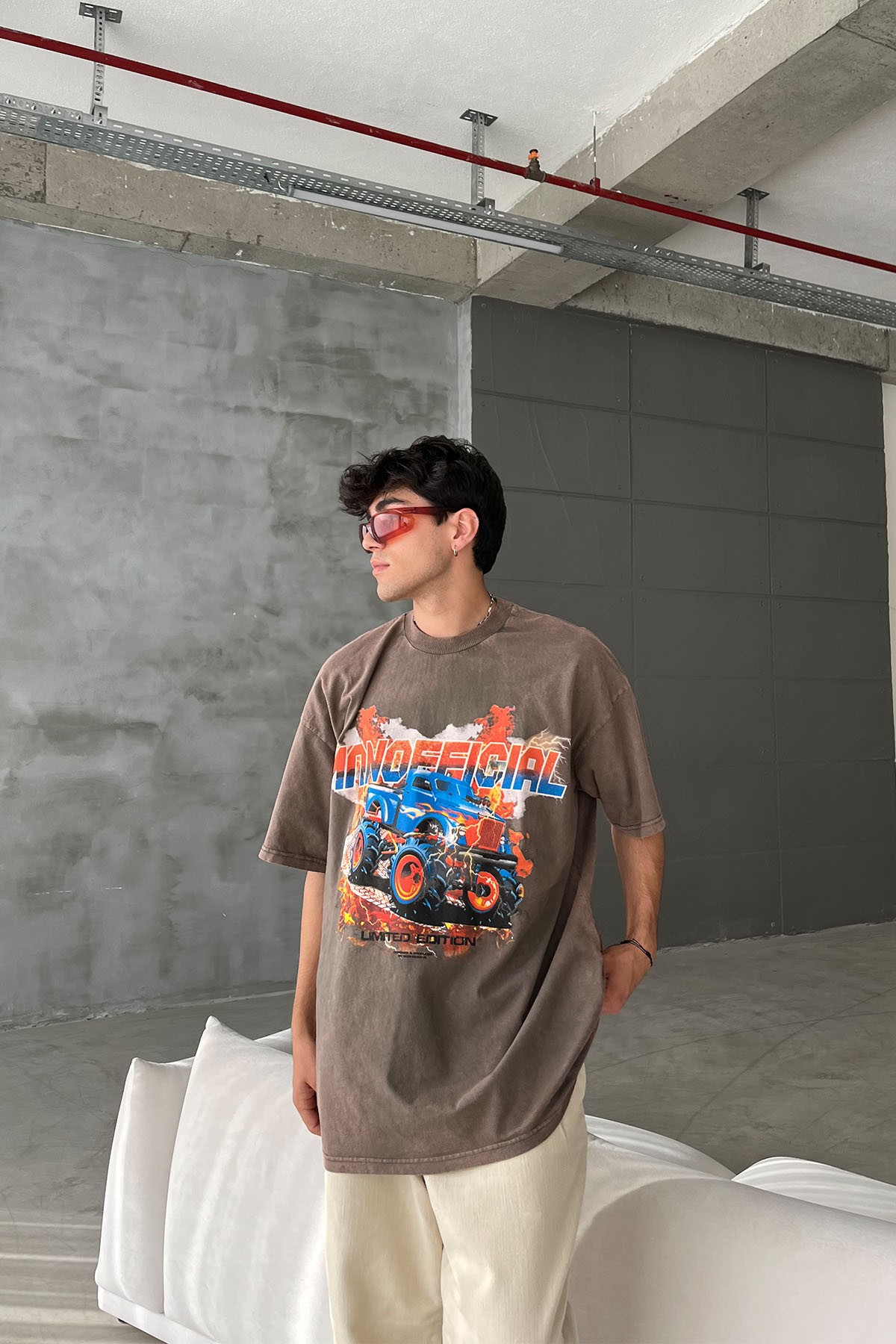 Monster Trucks Baskılı Oversize Kahve T-Shirt
