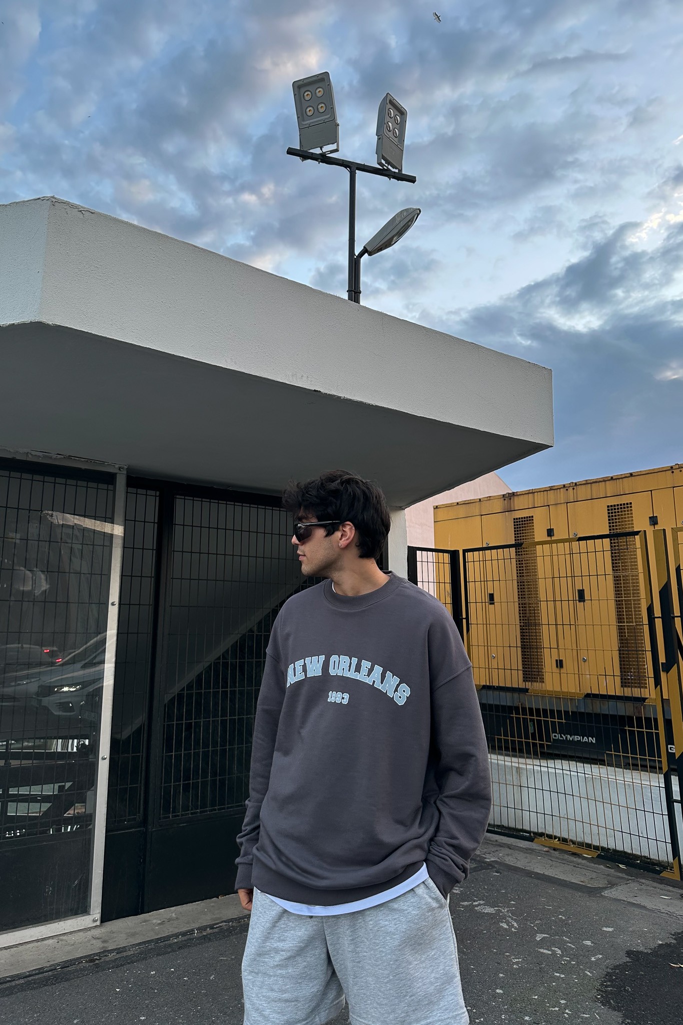 New Orleans Baskılı Füme Oversize Sweatshirt