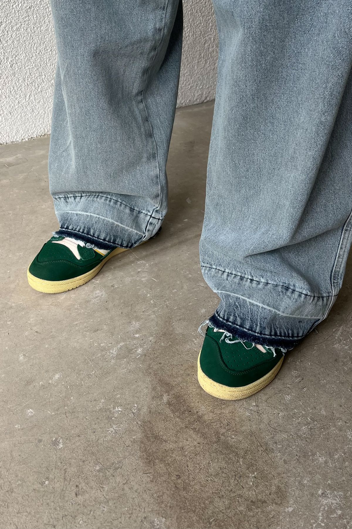 Paça Detaylı Baggy Jean Buz Mavi