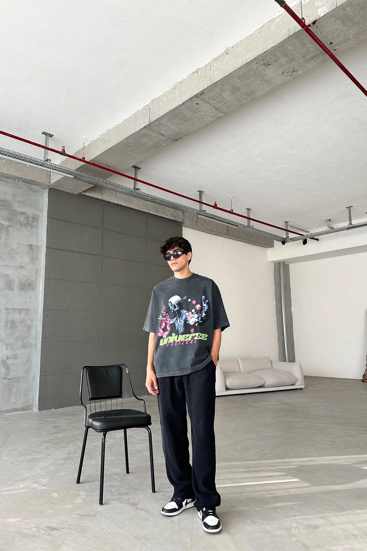 Universe Baskılı Oversize Antrasit T-Shirt