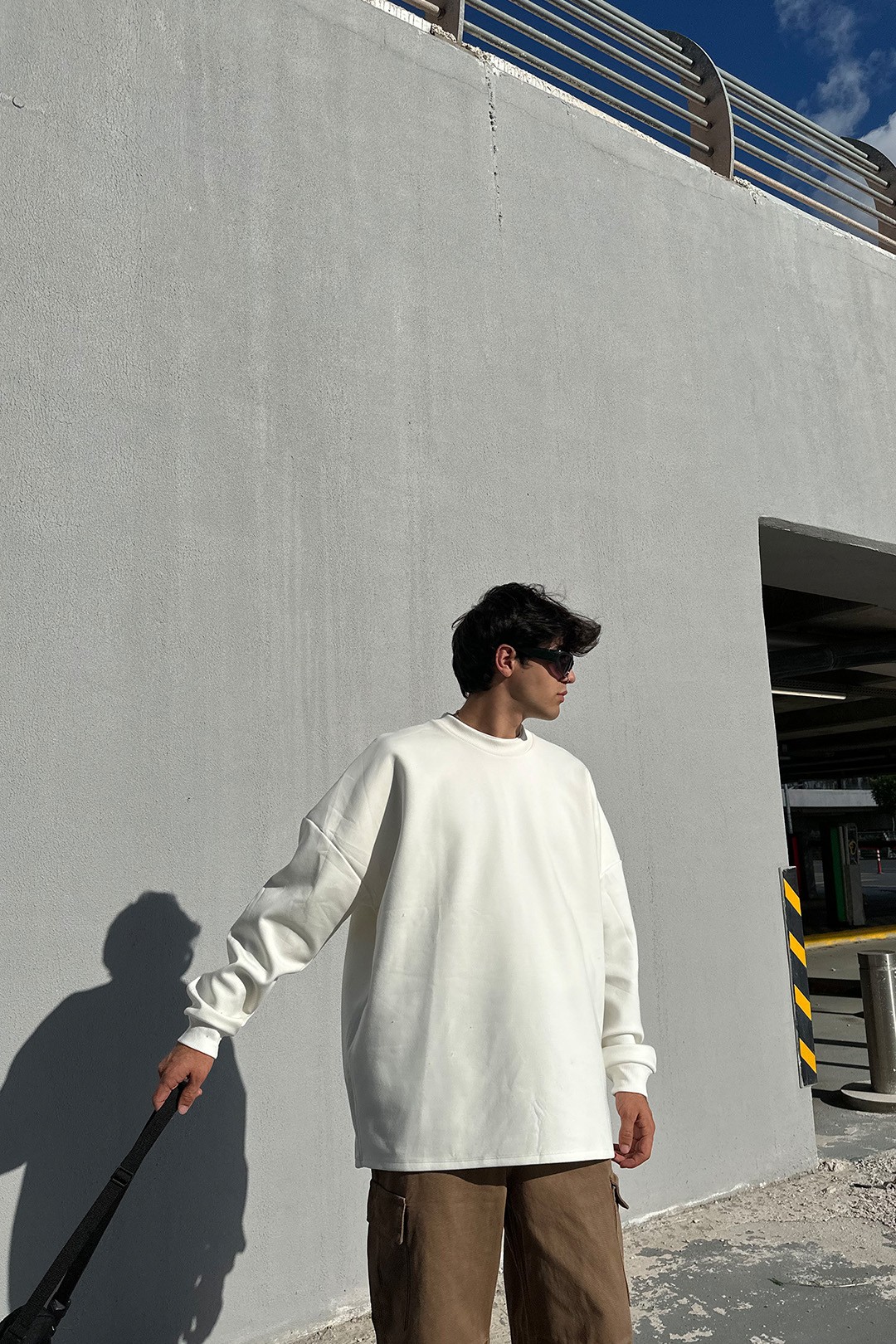 Basic Beyaz Oversize Sweatshirt