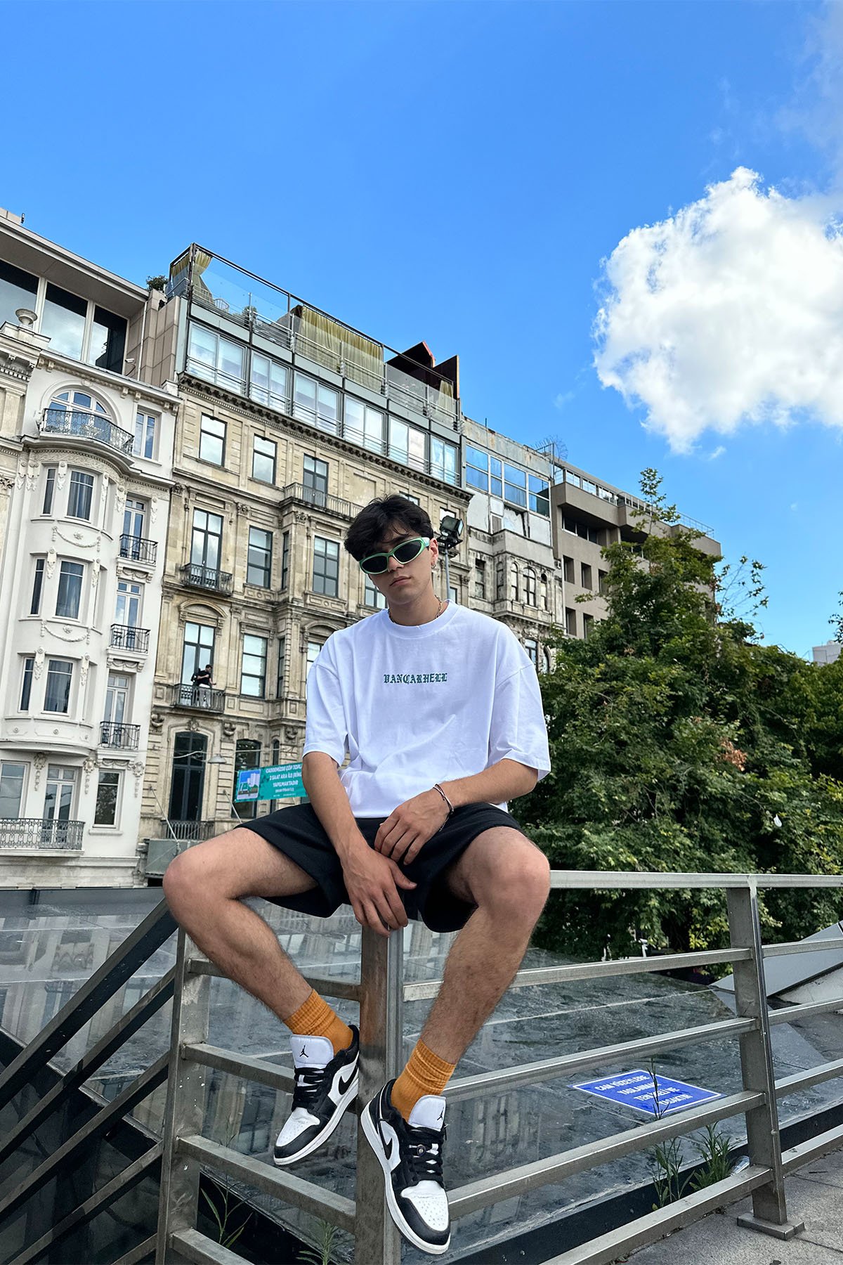 Sırt 28 Baskılı Oversize Beyaz T-Shirt