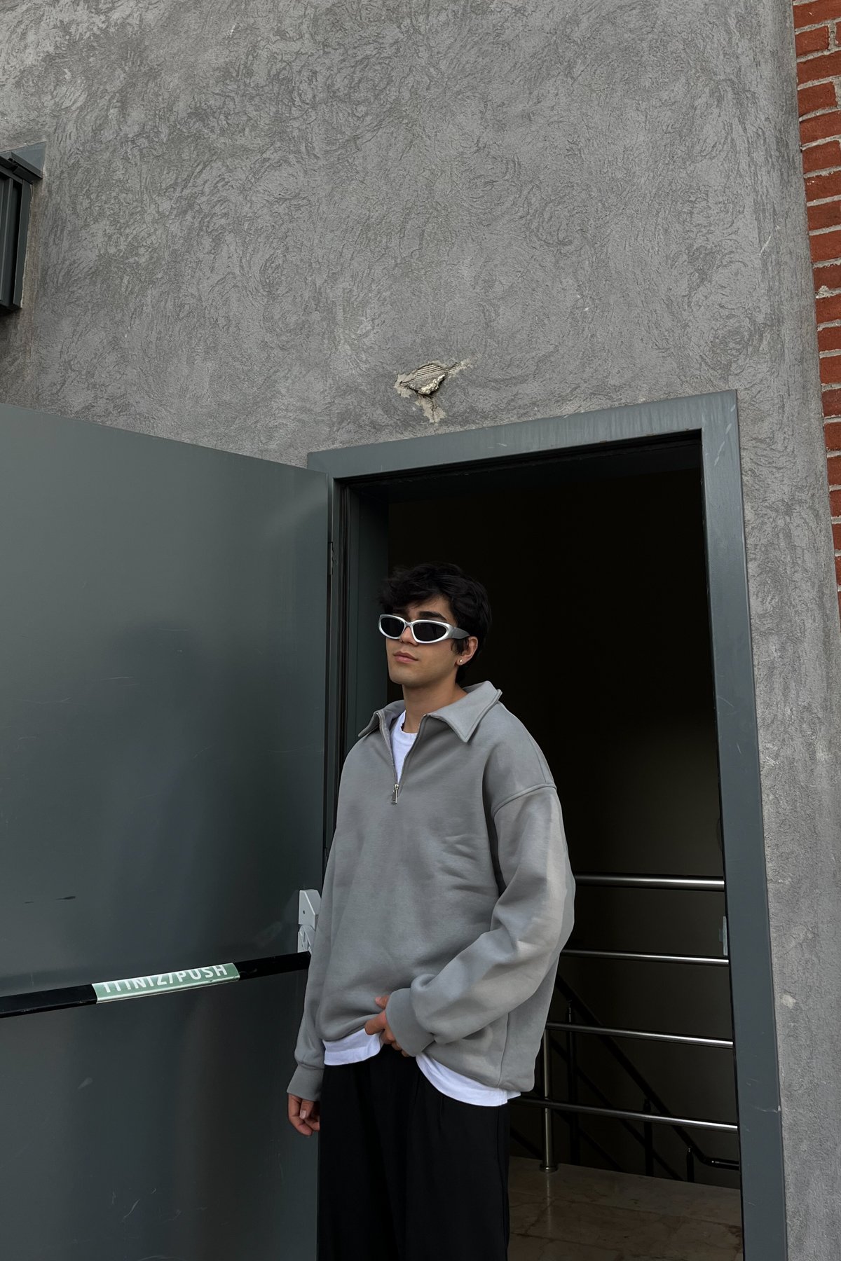 Basic Polo Yaka Koyu Gri Fermuarlı Sweatshirt