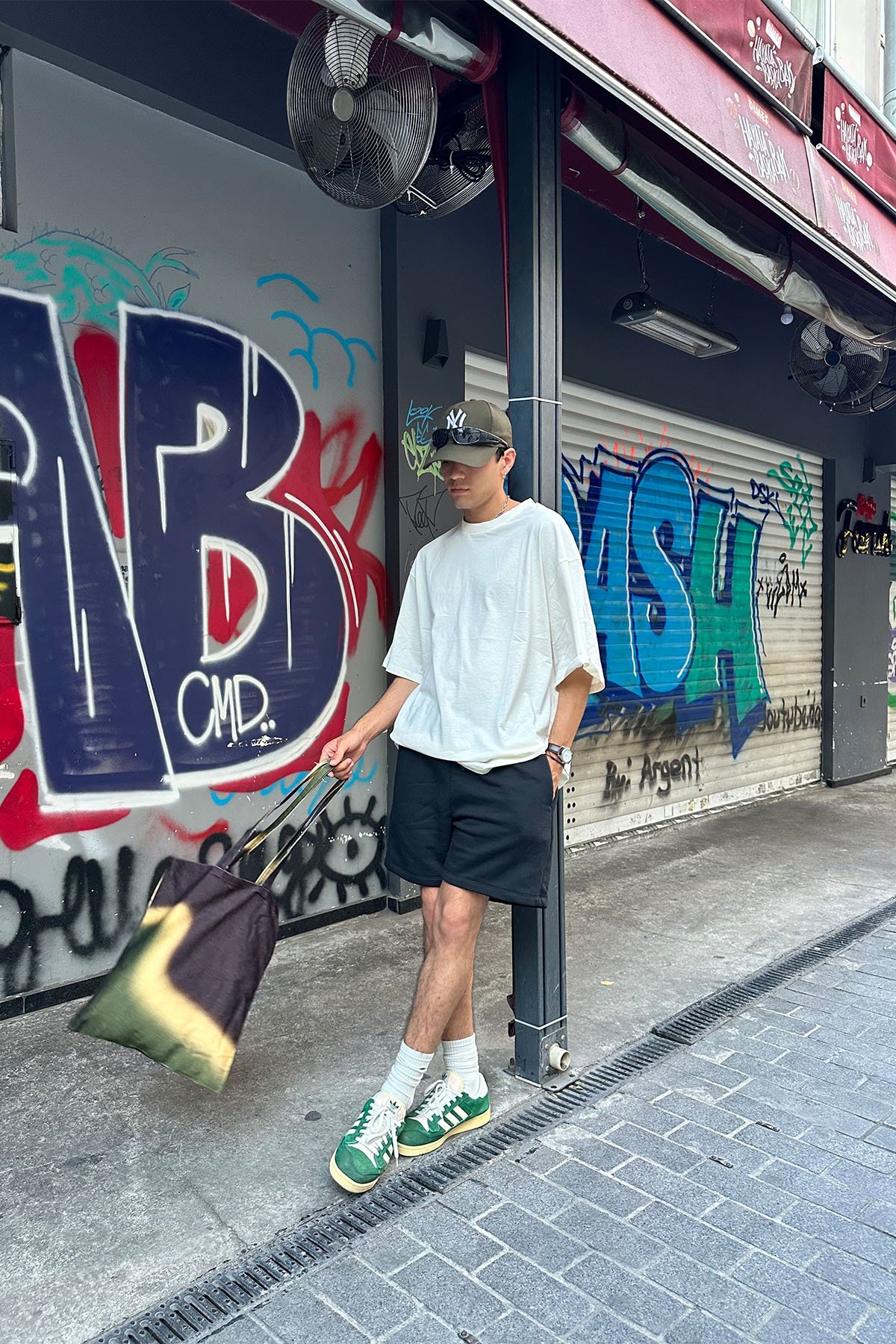Sırt Collusıon Baskılı Ekru T-Shirt