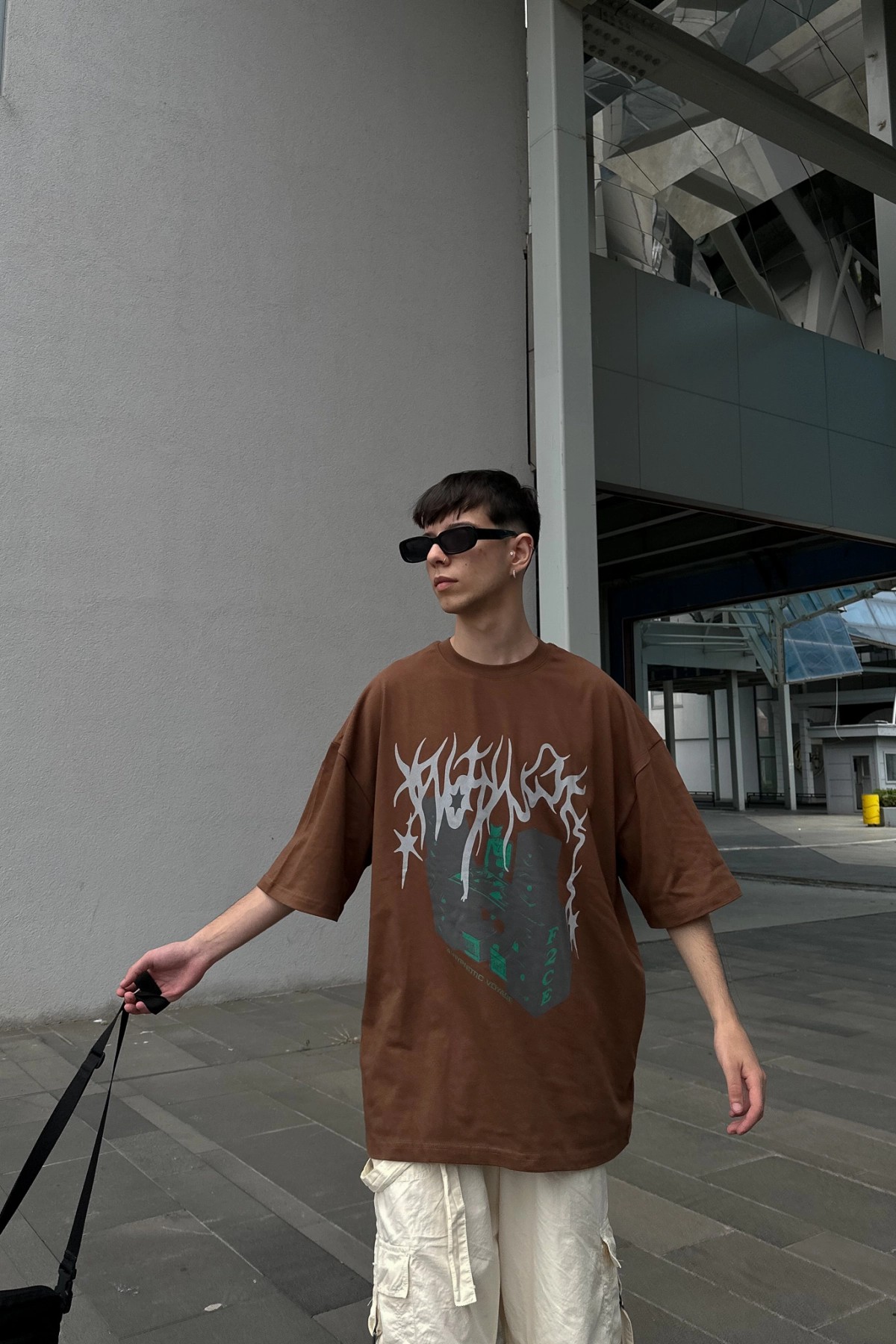 F2CE Reflektör Baskılı Kahverengi T-Shirt