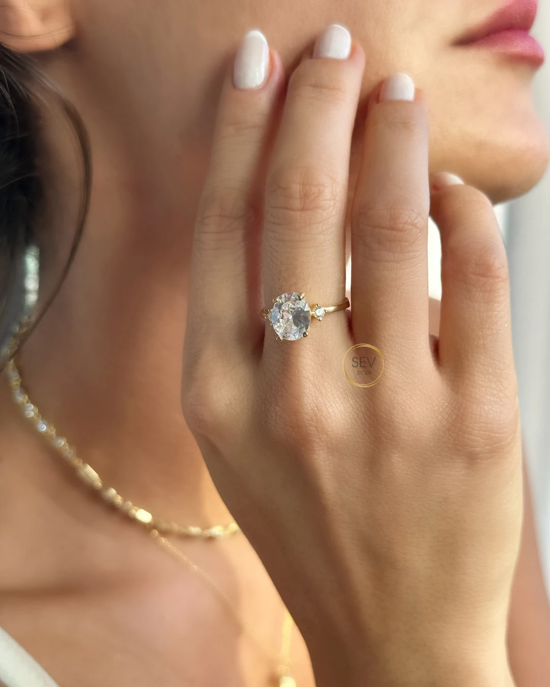 925 Gümüş | Oval Kesim Çift Yan Taşlı Yüzük