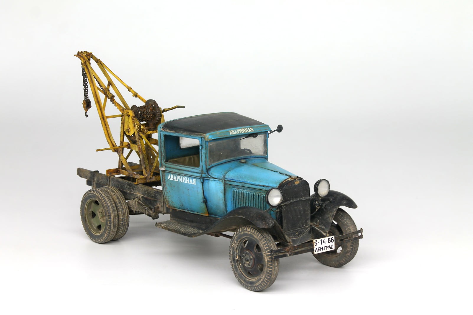 MiniArt 35351 1:35 Çekici Kamyon AA Tip