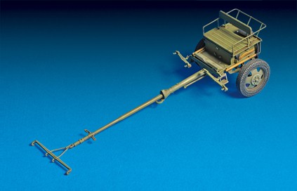 MiniArt 35129 1:35 MiniArtUSV-BR 76-mm Silah Mod.1941. Top Arabası Ön Parçası & Mürettebat ile birlikte.